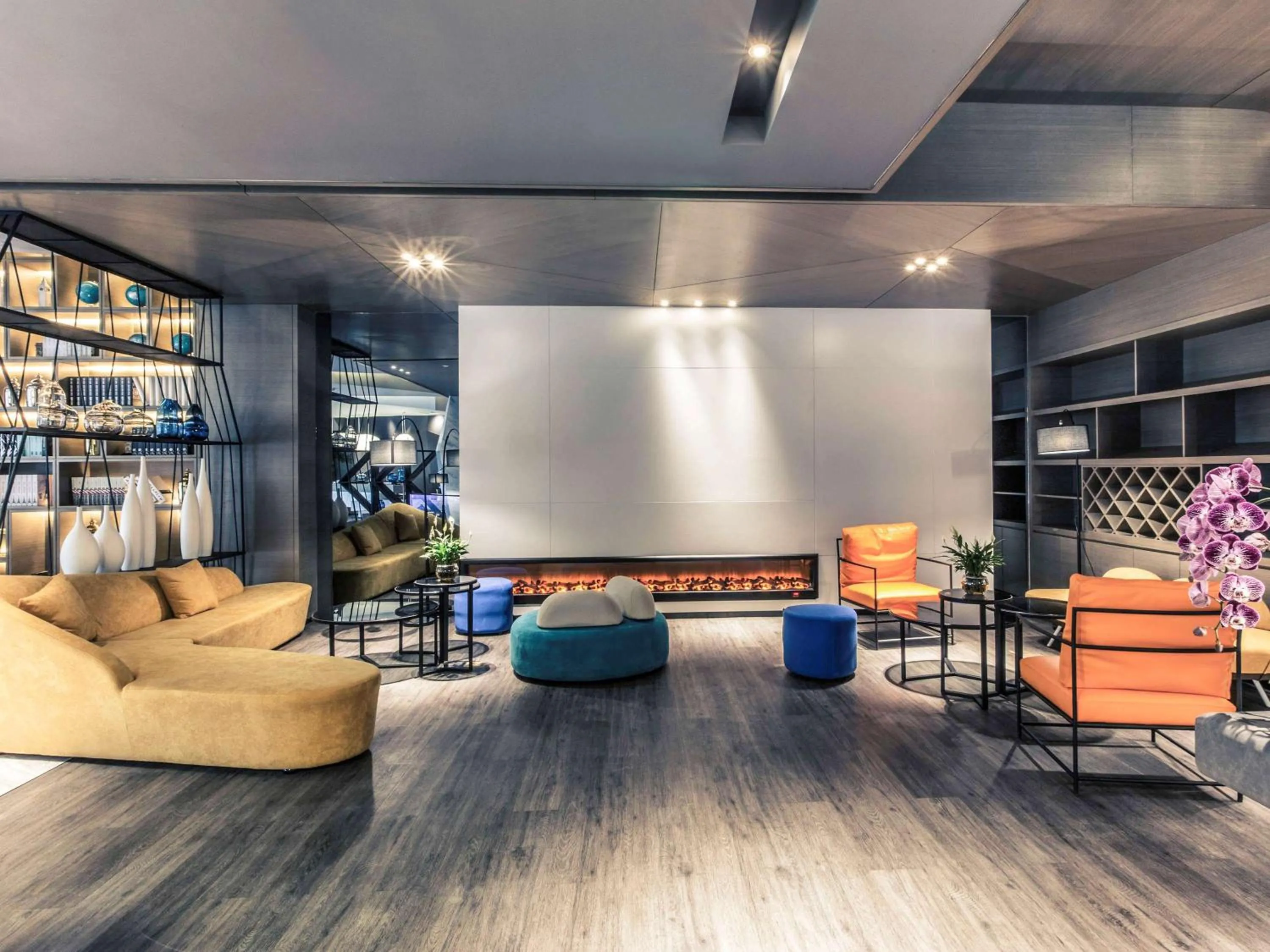 Lounge or bar in Mercure Suzhou Downtown