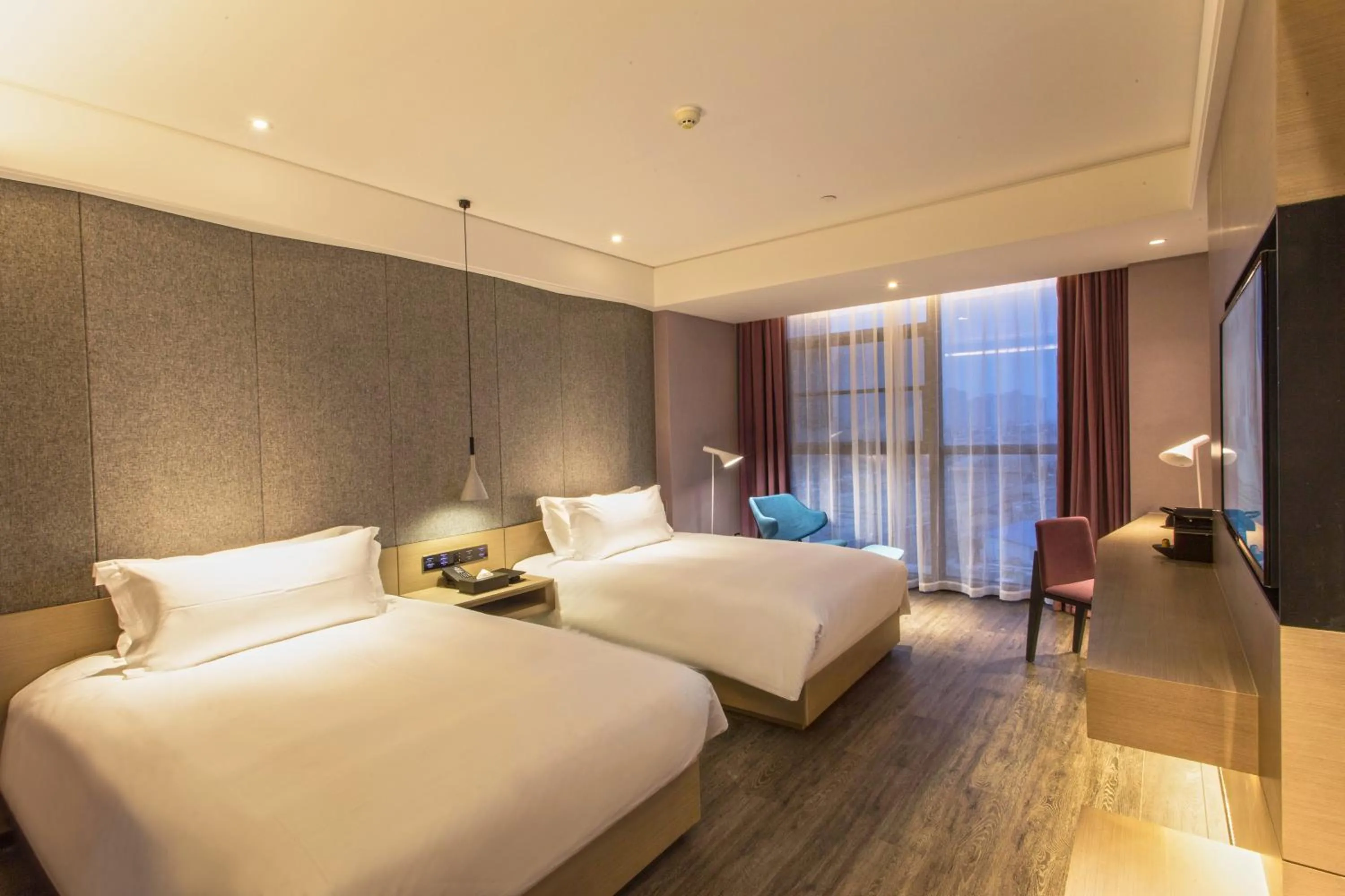 Bed in Mercure Suzhou Downtown