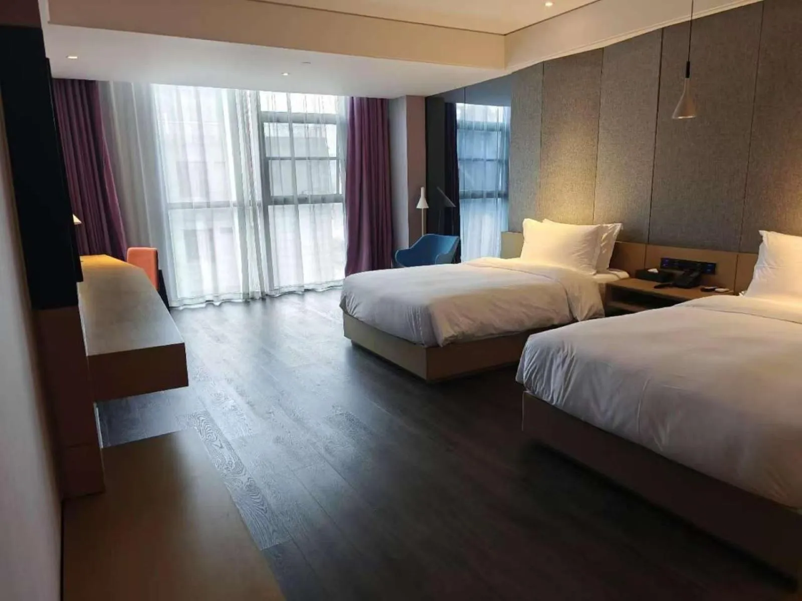 Bed in Mercure Suzhou Downtown