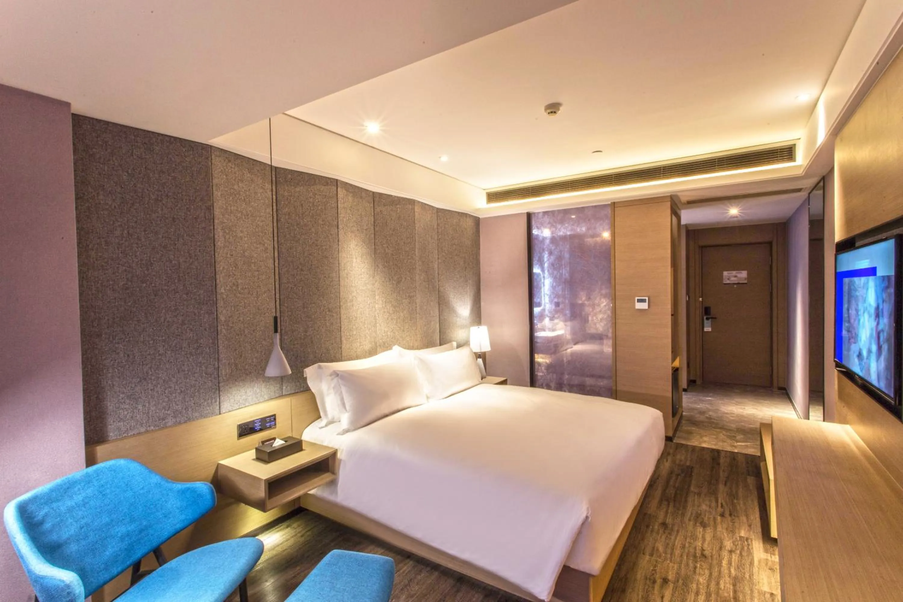 Bed in Mercure Suzhou Downtown