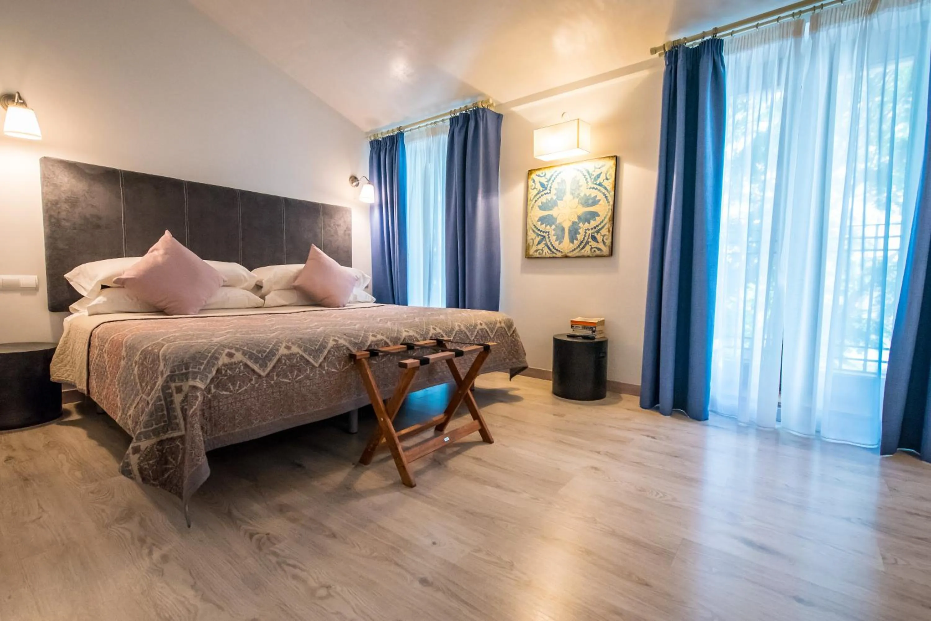 Decorative detail, Bed in Al Lago