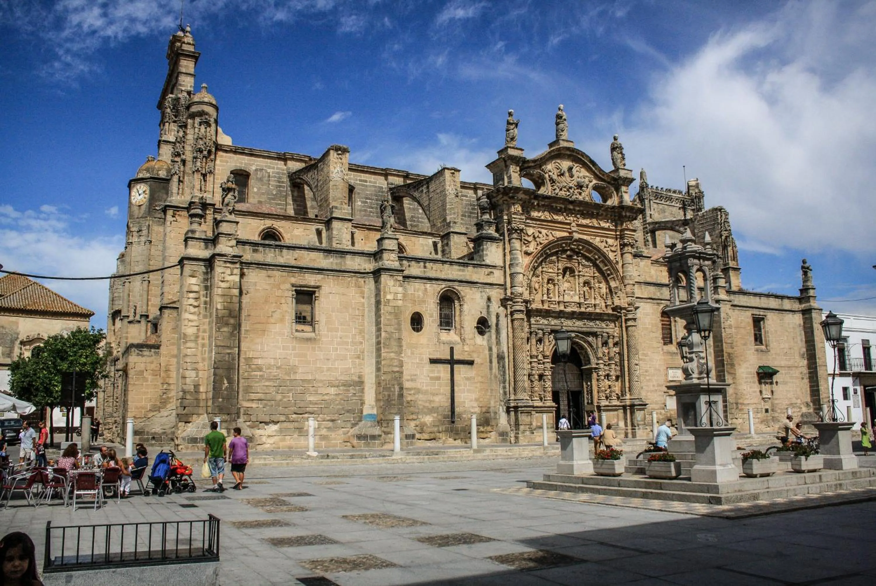 Nearby landmark in Palacio de Luja