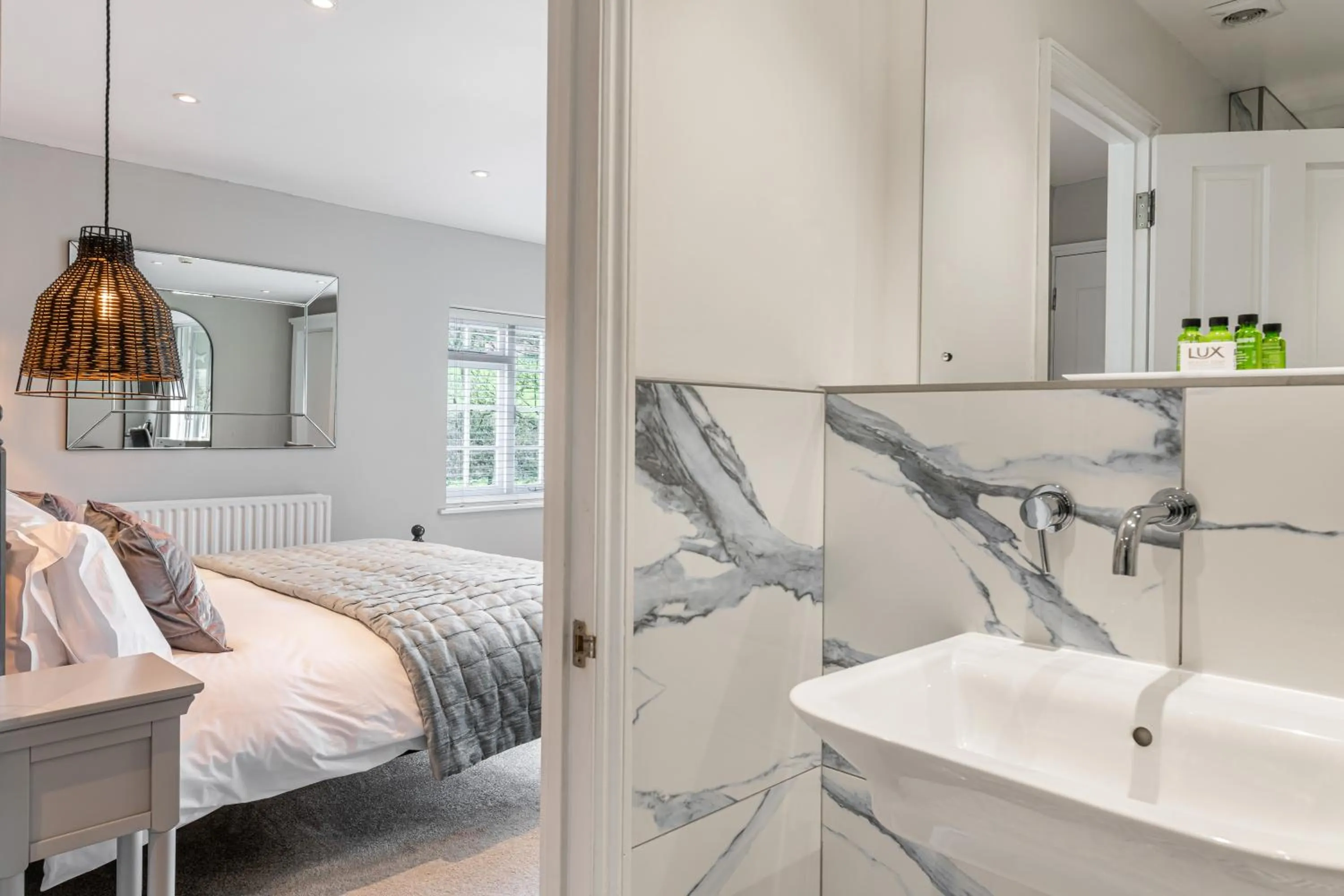 Bedroom, Bed in The Bickley Mill