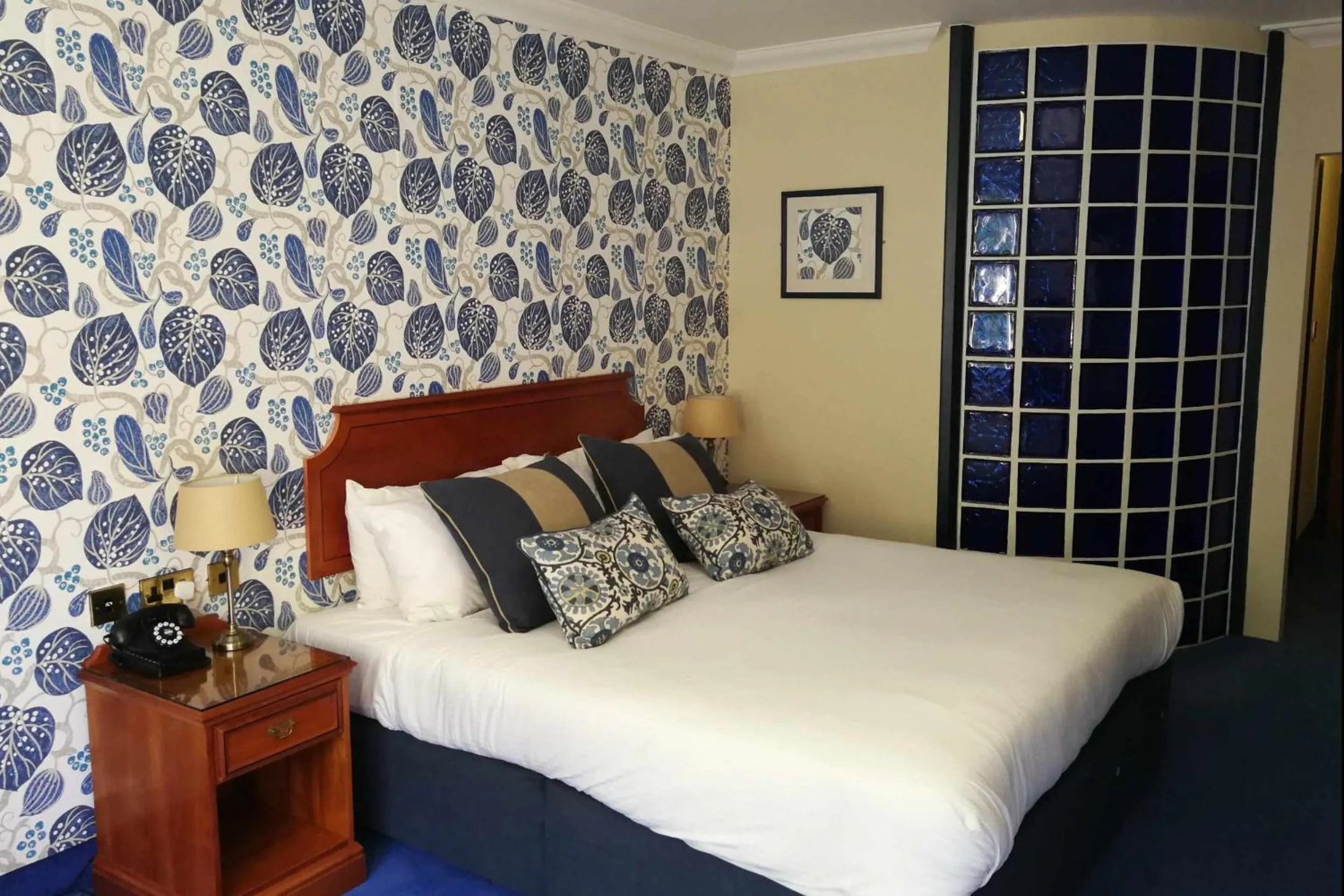 Bedroom, Bed in Penventon Park Hotel