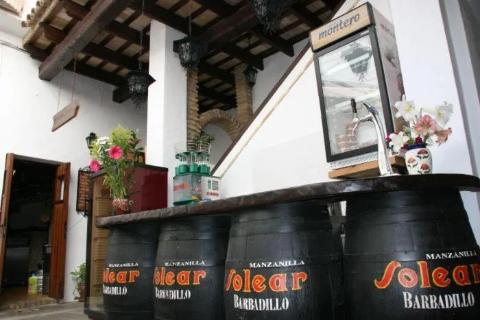 Restaurant/places to eat in Hostal Torre de Guzmán