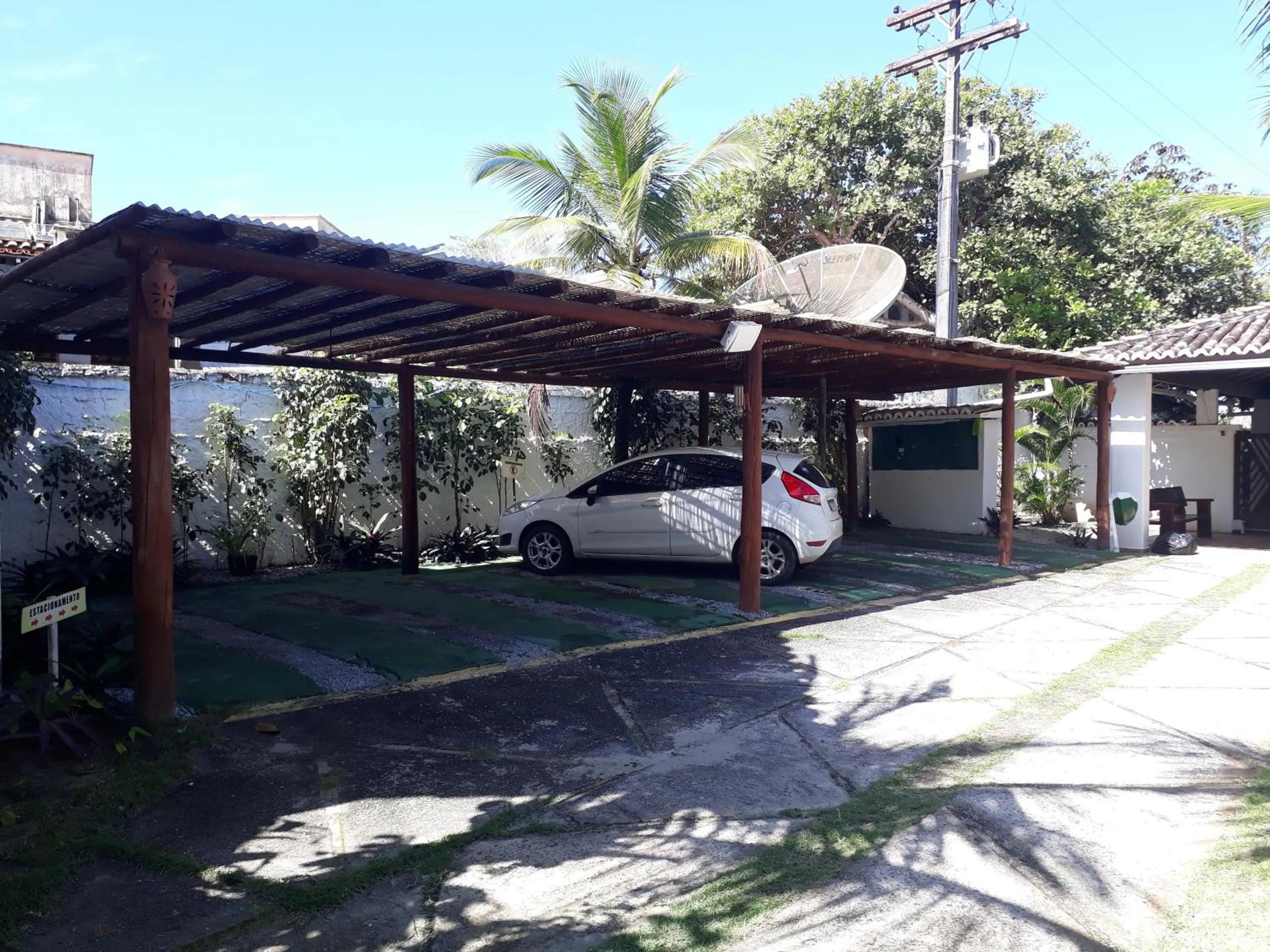 Parking in Arraial do Sol Beach Hotel