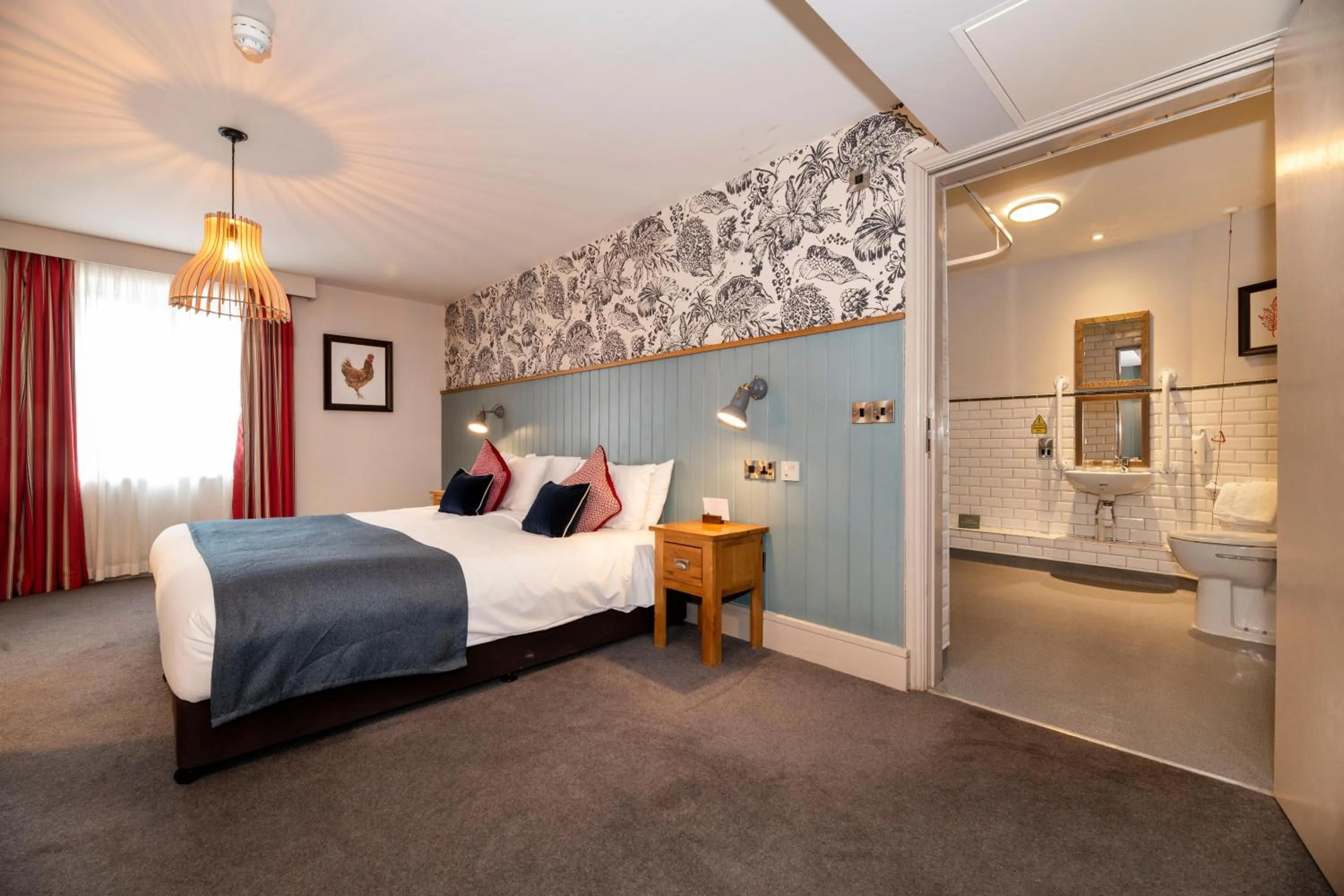 Photo of the whole room, Bed in Greswolde Arms by Chef & Brewer Collection