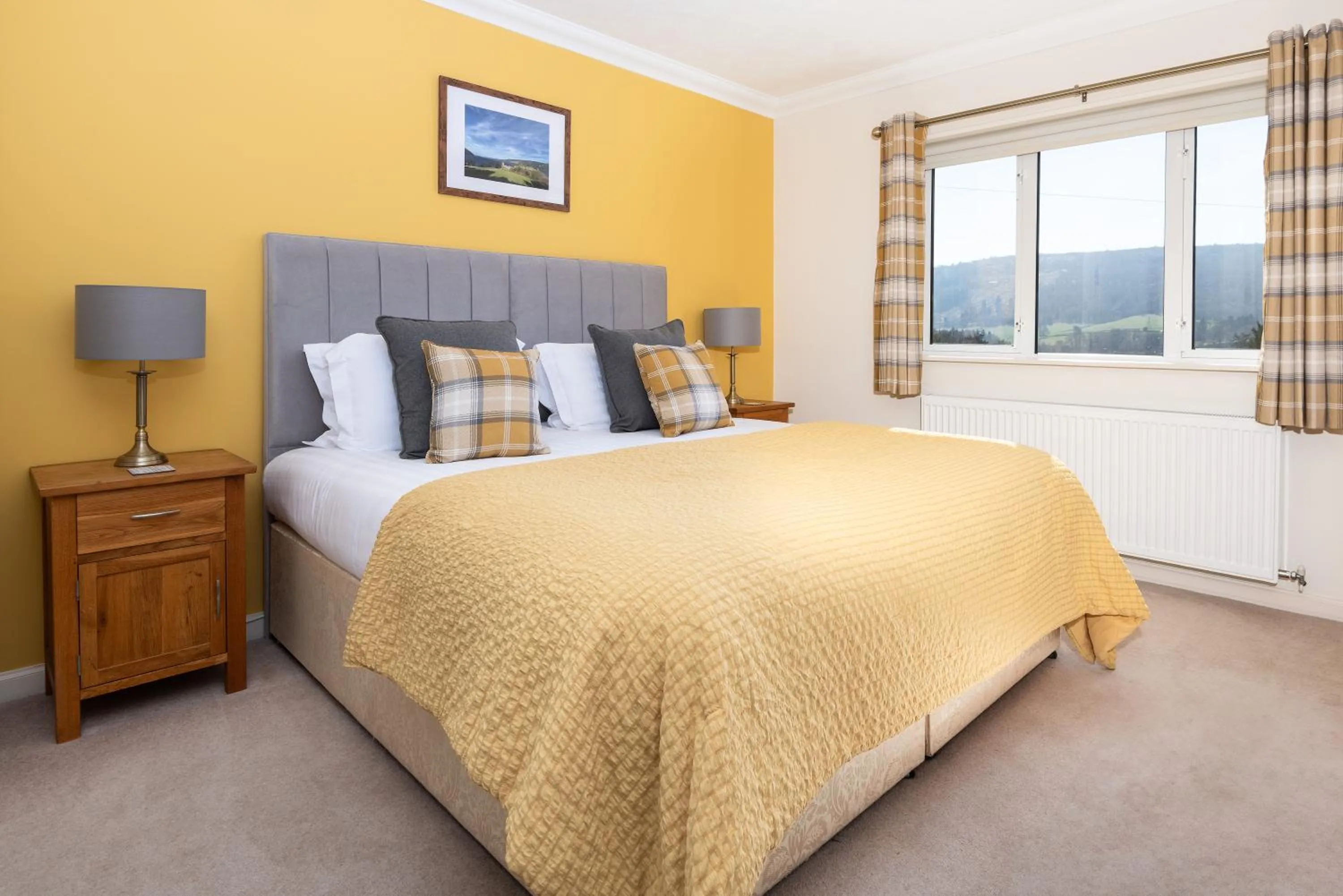 Bedroom, Bed in Beinn Bhracaigh