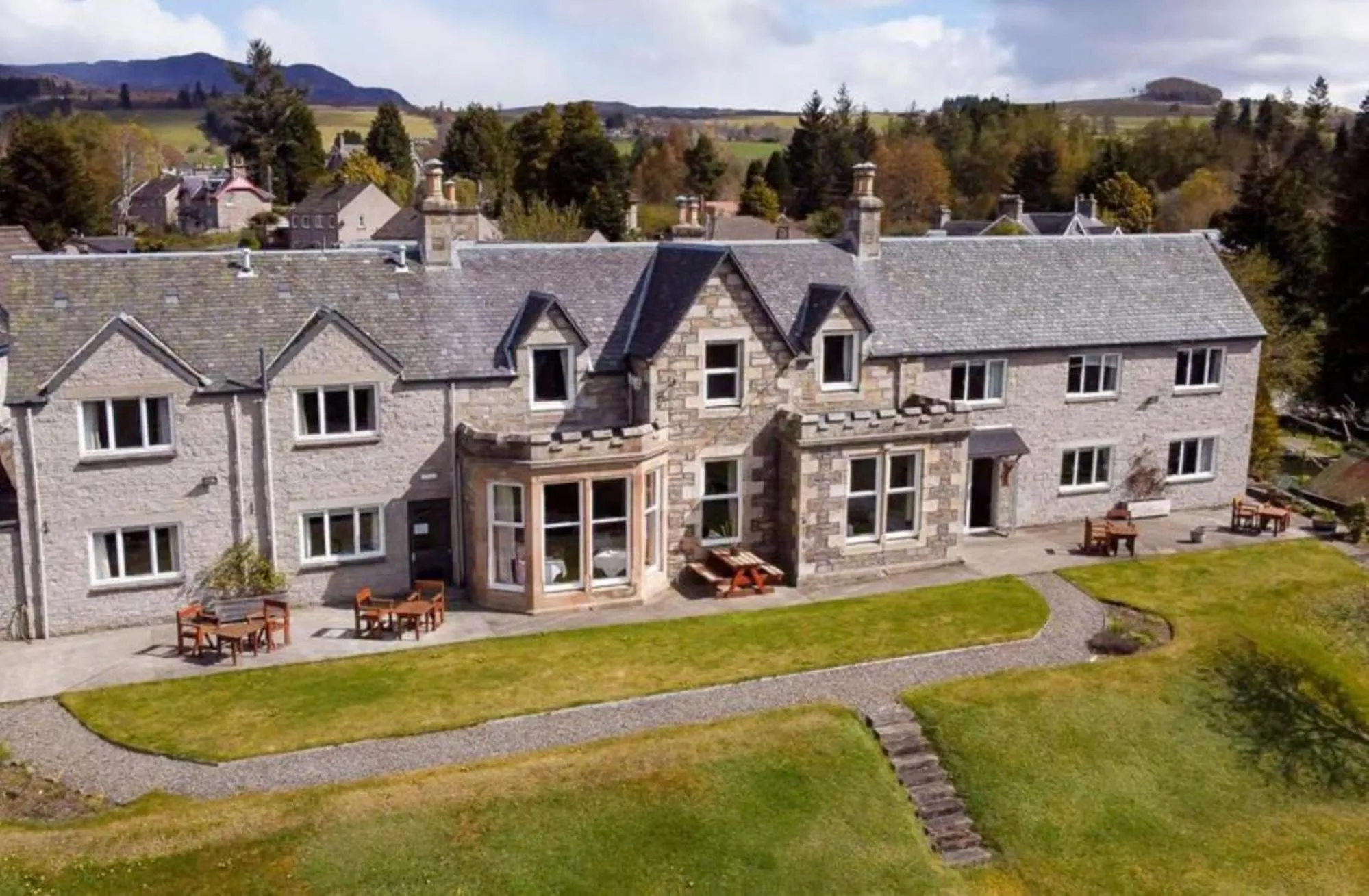 Property building in Beinn Bhracaigh