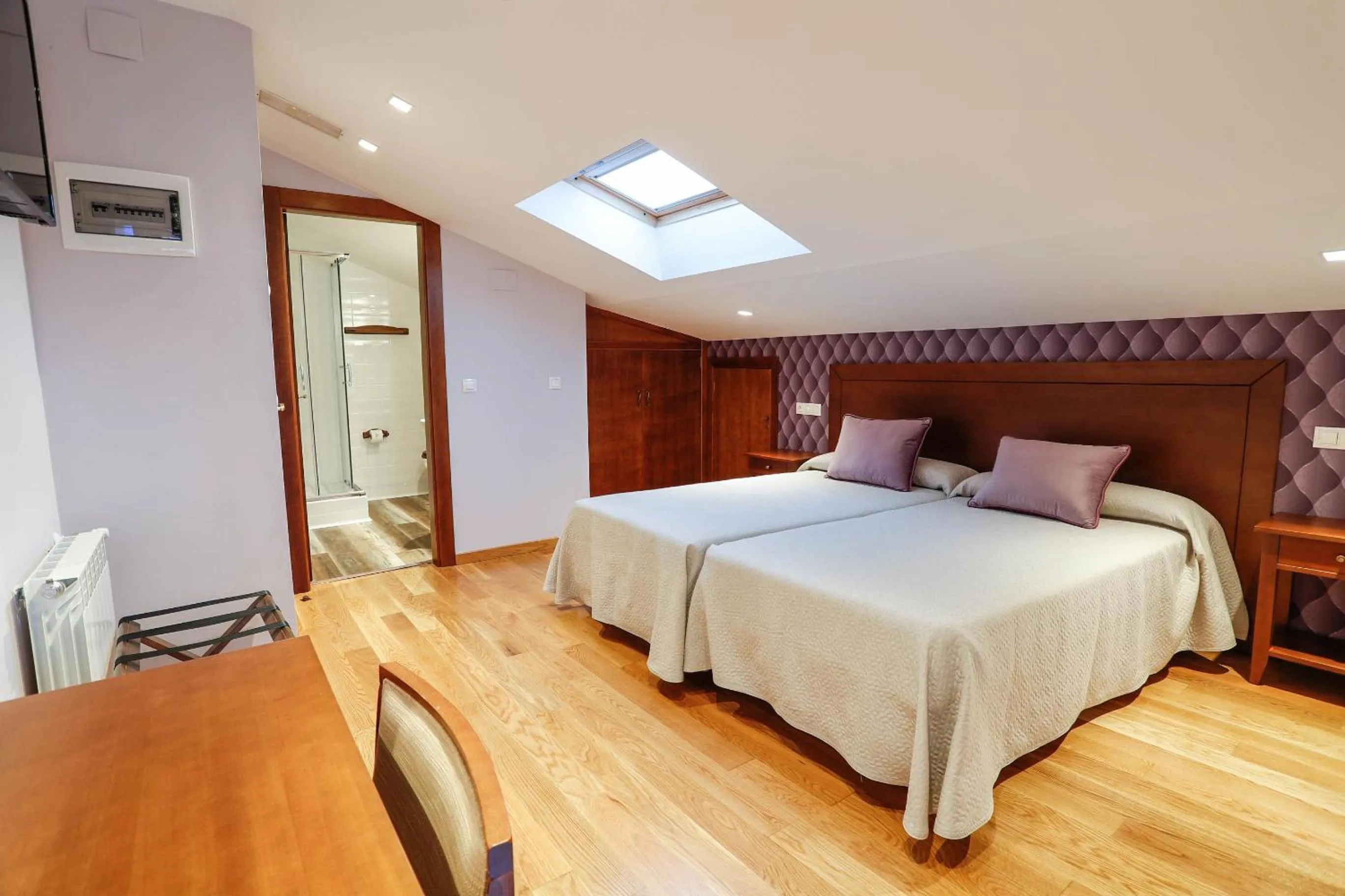 Photo of the whole room, Bed in Hotel Rey Silo