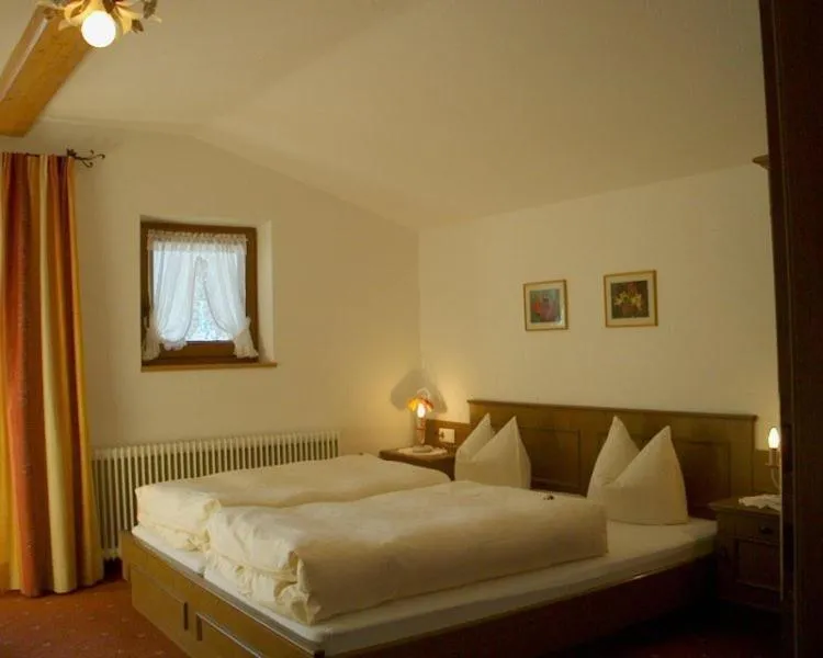 Bed in Gästehaus Elfriede