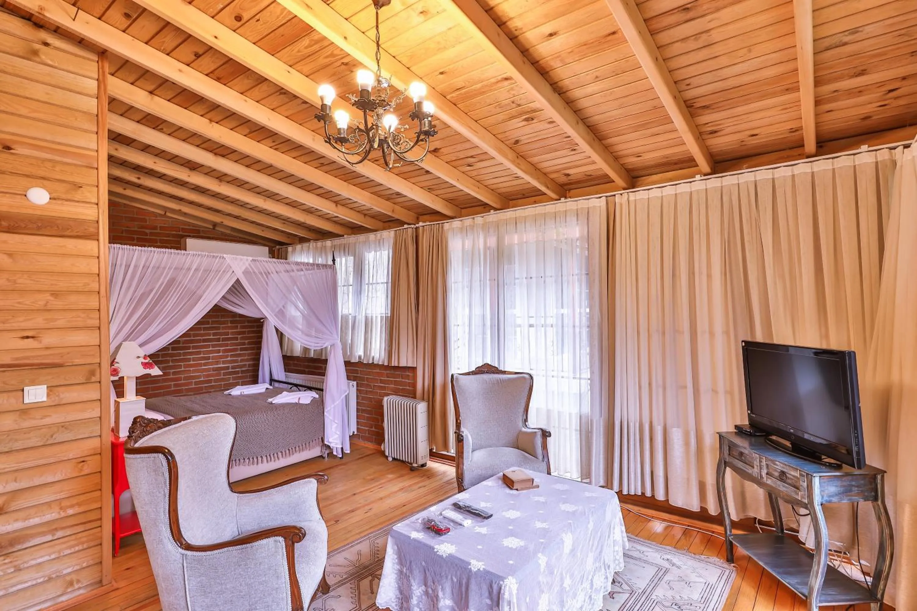 Seating area, Bed in Park Mandalin Hotel - Adult only