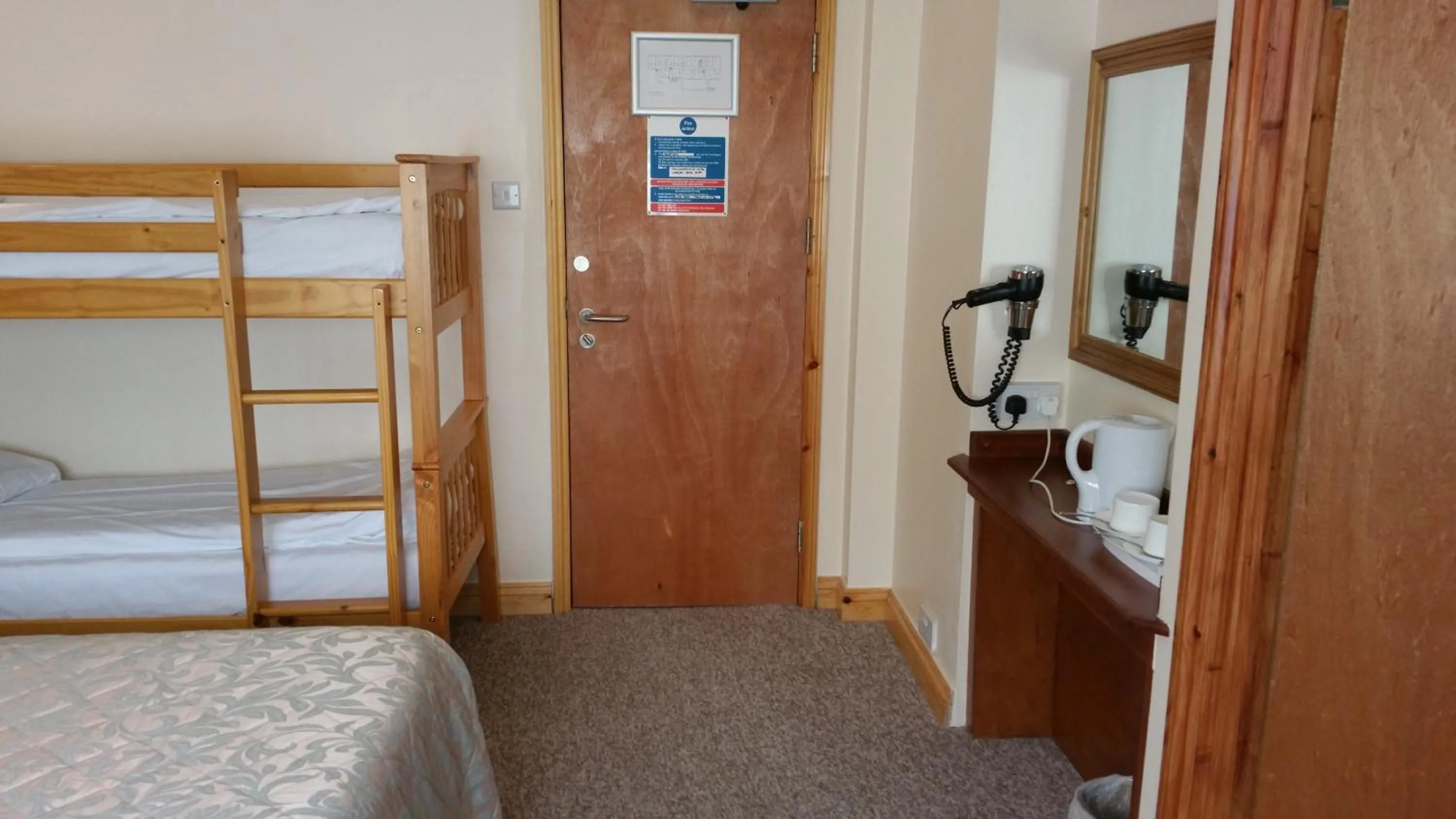 Bed in Gatwick Cambridge Hotel