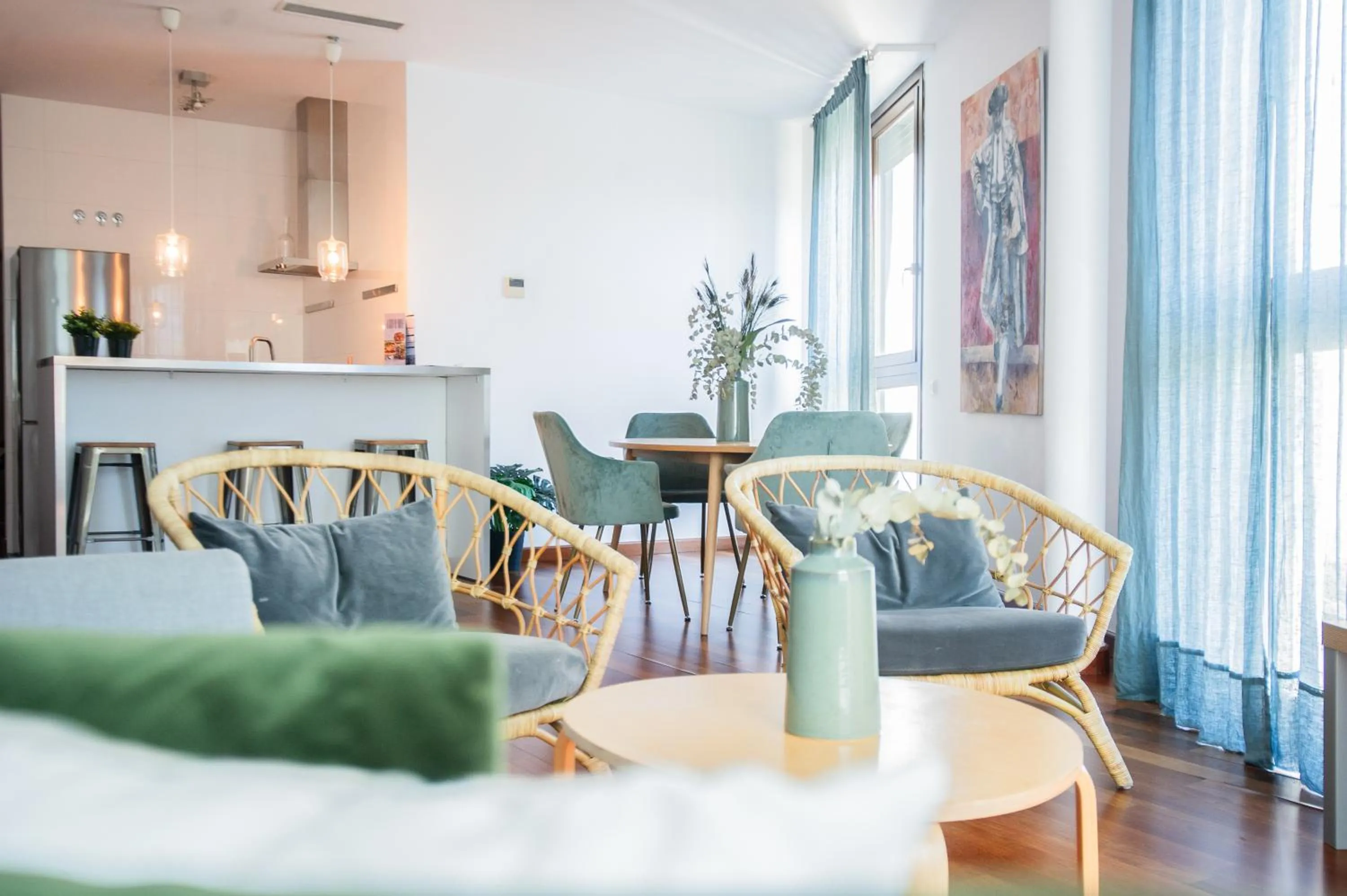 Living room in AZZ Sevilla Torre de la Plata Apartamentos