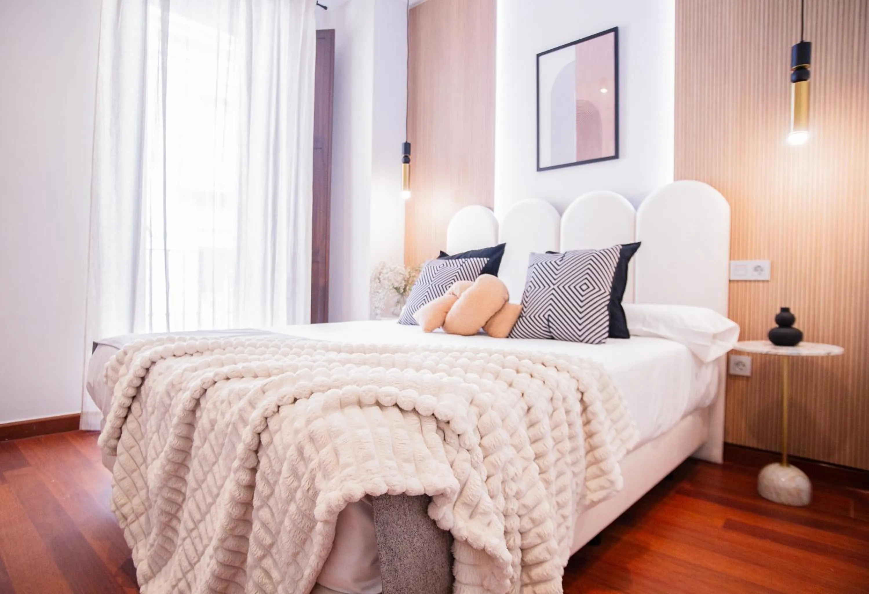 Bedroom, Bed in AZZ Sevilla Torre de la Plata Apartamentos