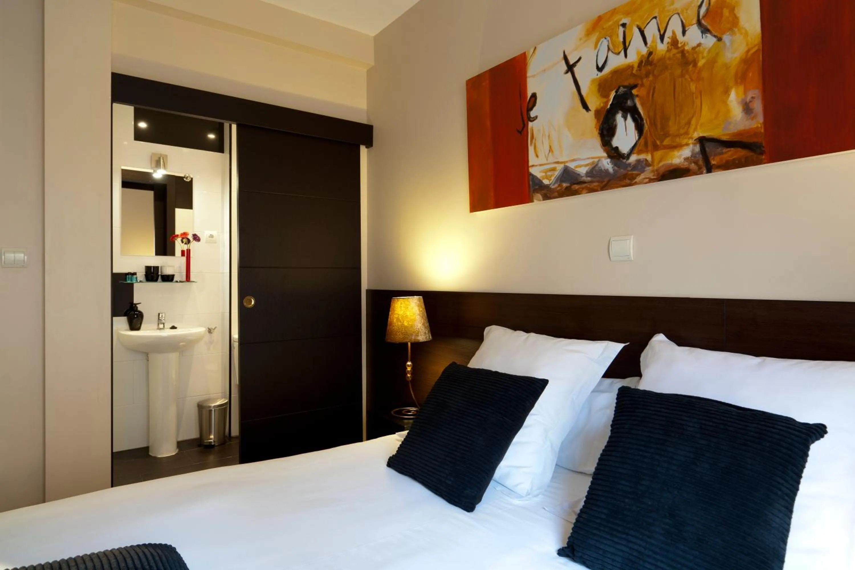 Double Room in THC Tirso Molina Hostel