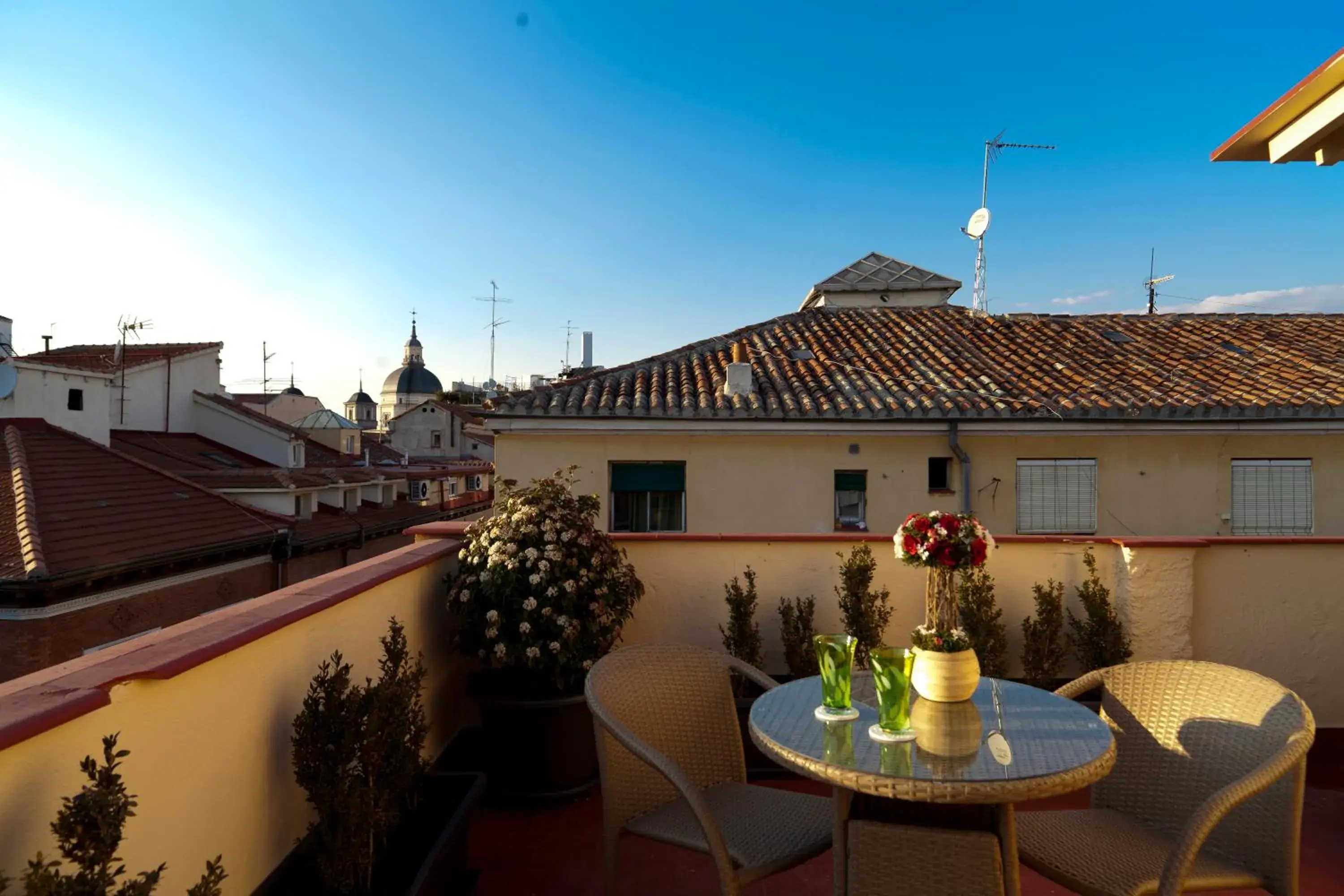 Suite with Terrace in THC Tirso Molina Hostel Suite with Terrace in THC Tirso Molina Hostel