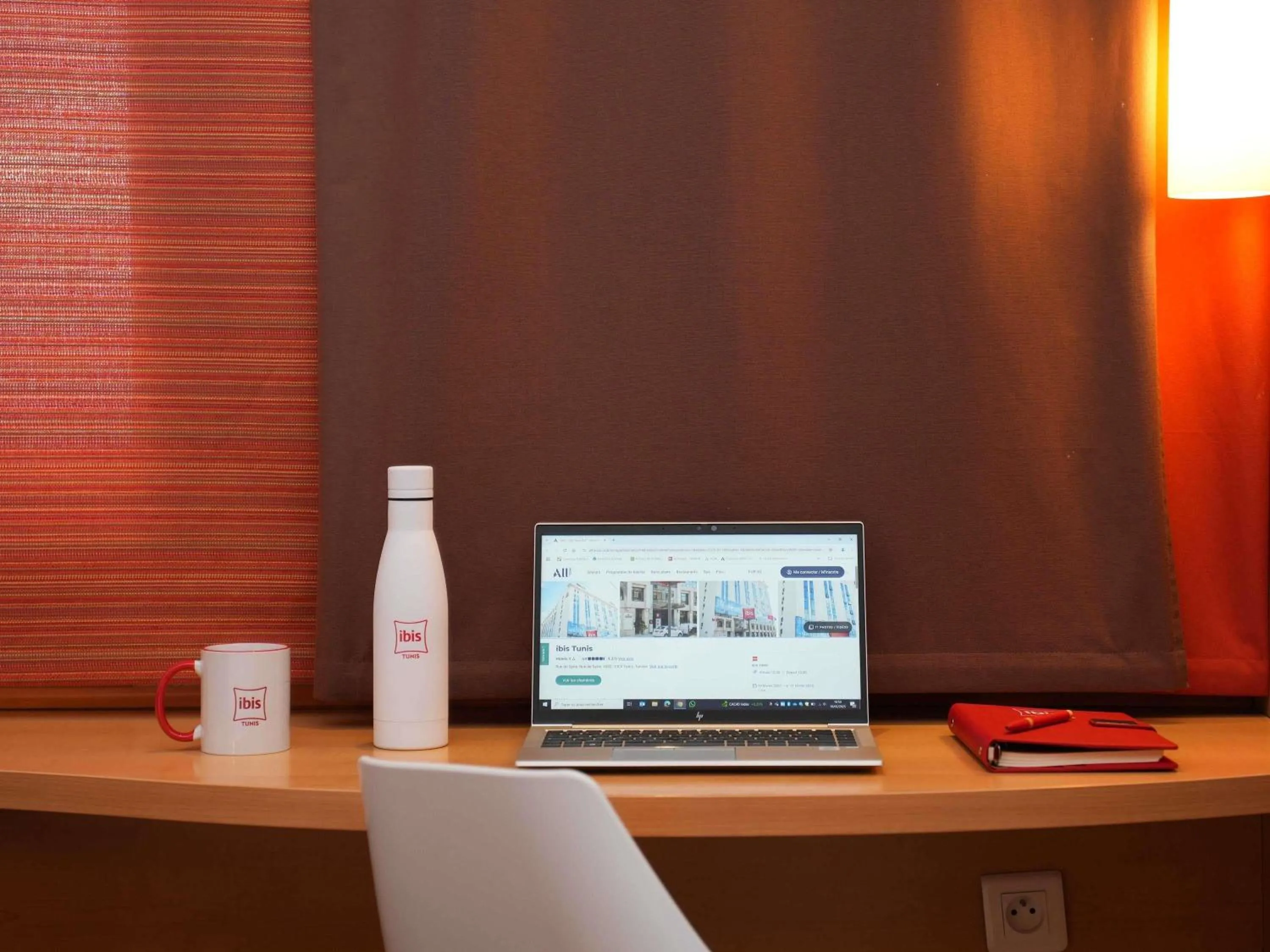 Bedroom in Ibis Tunis