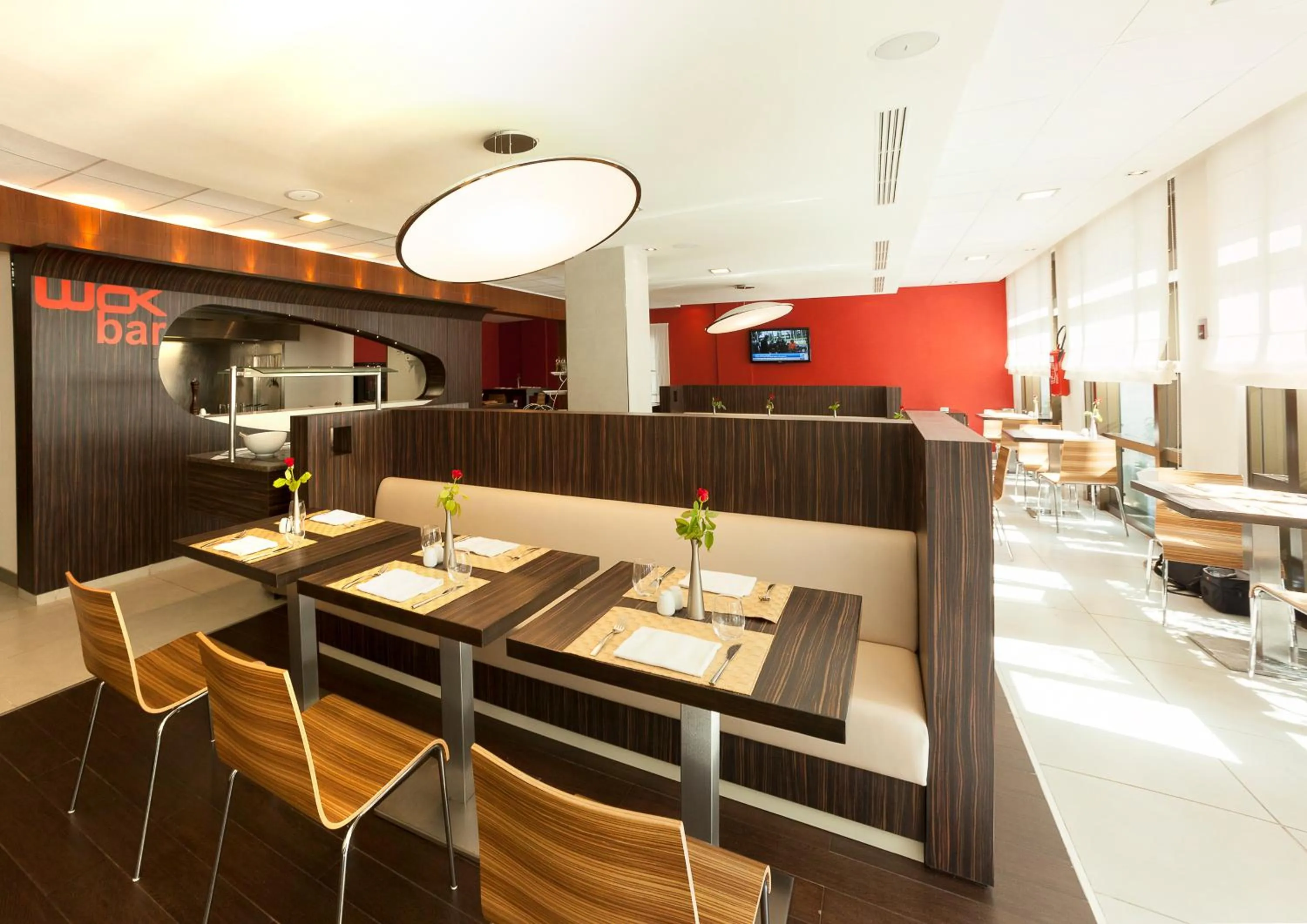 Restaurant/places to eat in Ibis Tunis