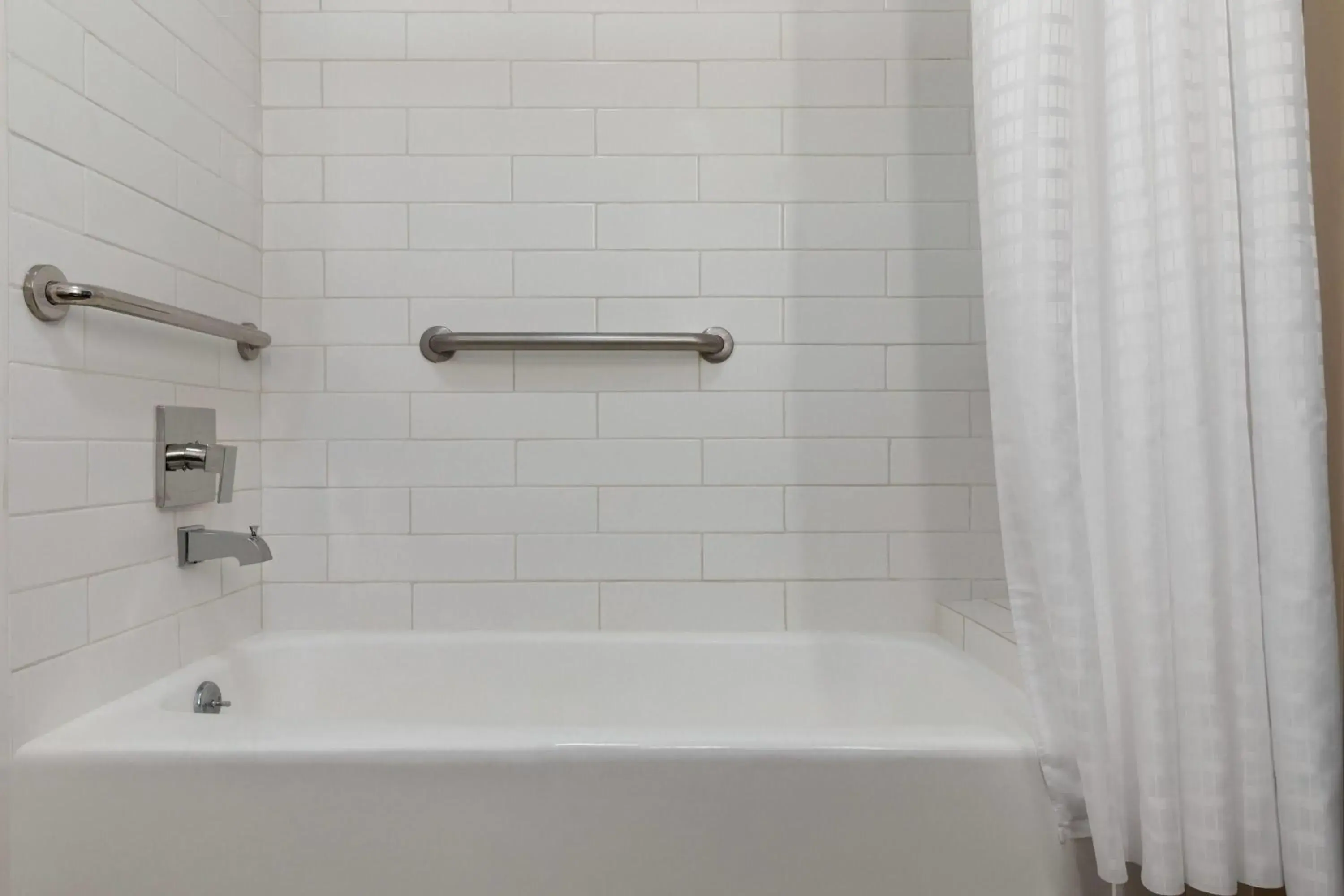 One-Bedroom King Suite - Non-Smoking in Ramada by Wyndham Del Rio One-Bedroom King Suite - Non-Smoking in Ramada by Wyndham Del Rio