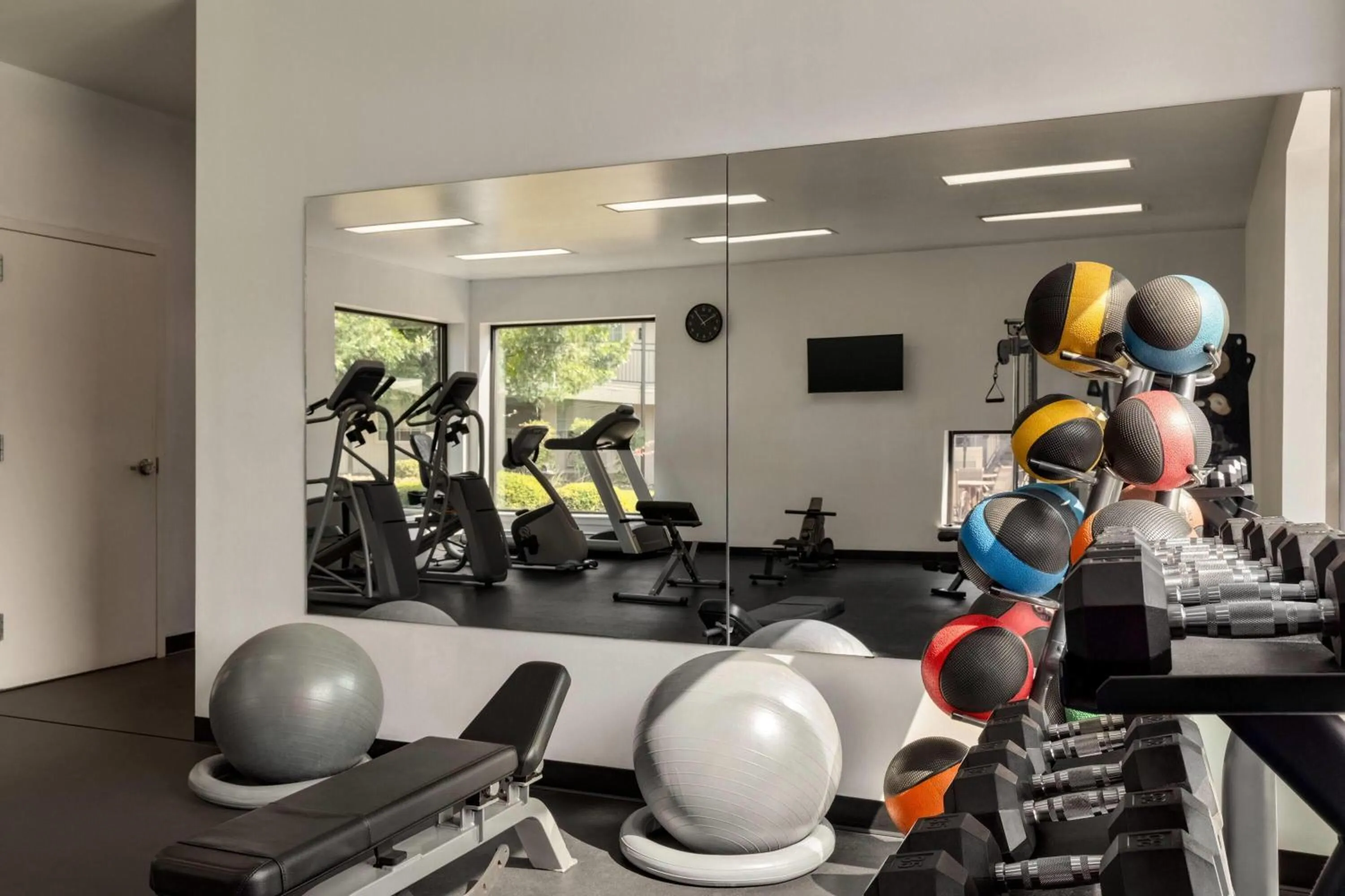 Fitness centre/facilities in Ramada by Wyndham Del Rio
