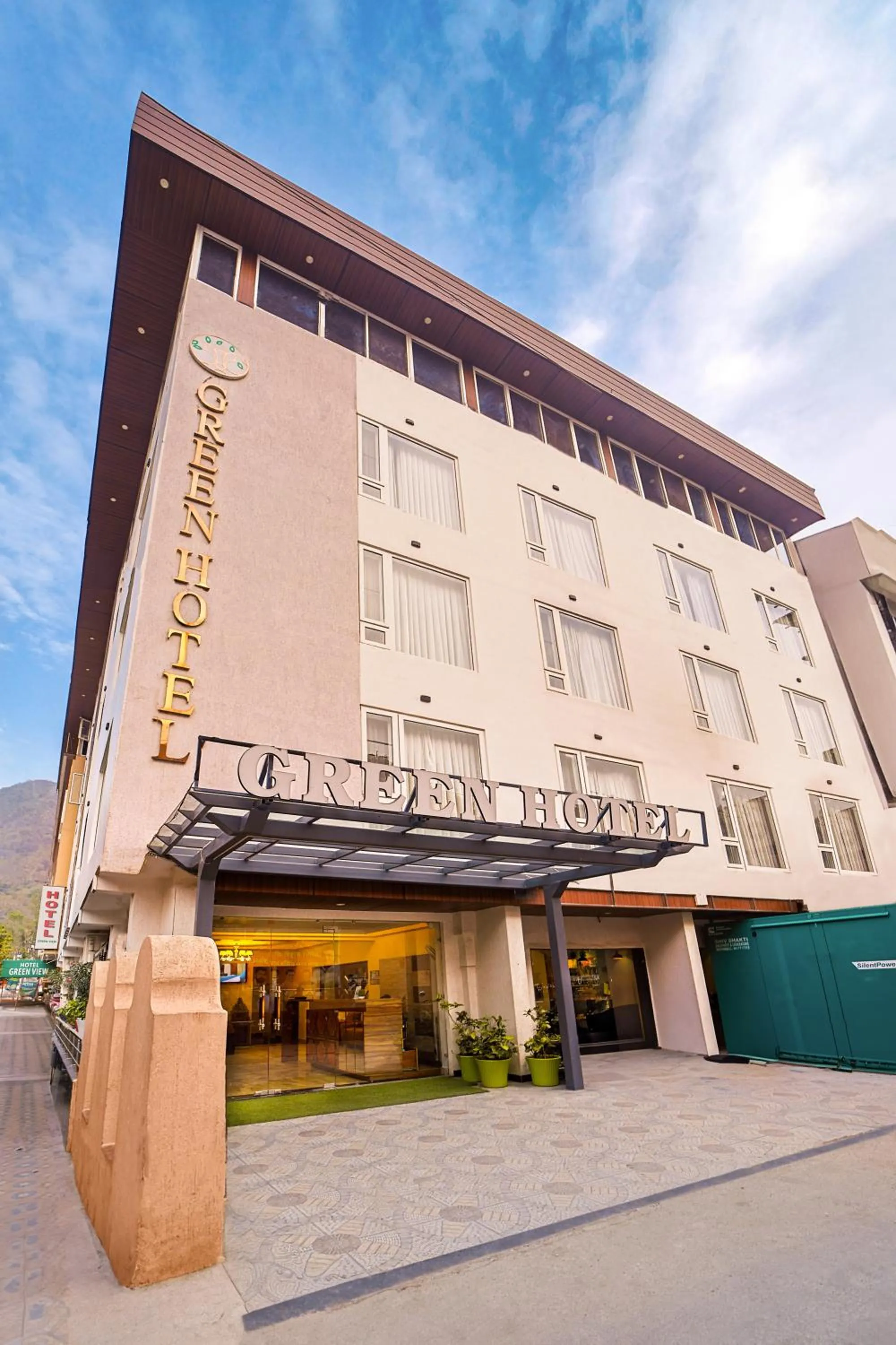 Property building in Hotel Green - Behind Parmarth Niketan