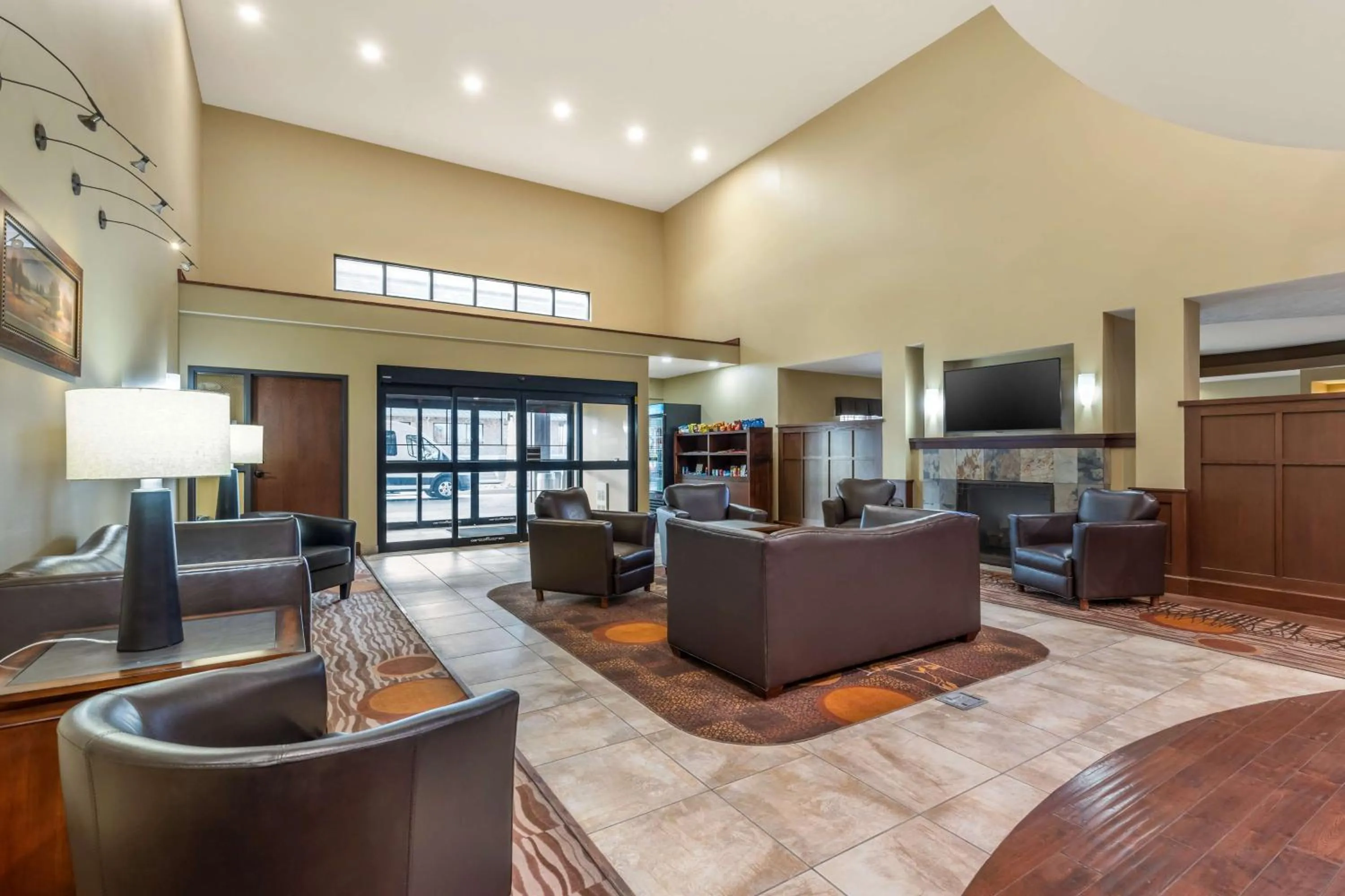 Lobby or reception in Best Western Plus Grand Island Inn and Suites