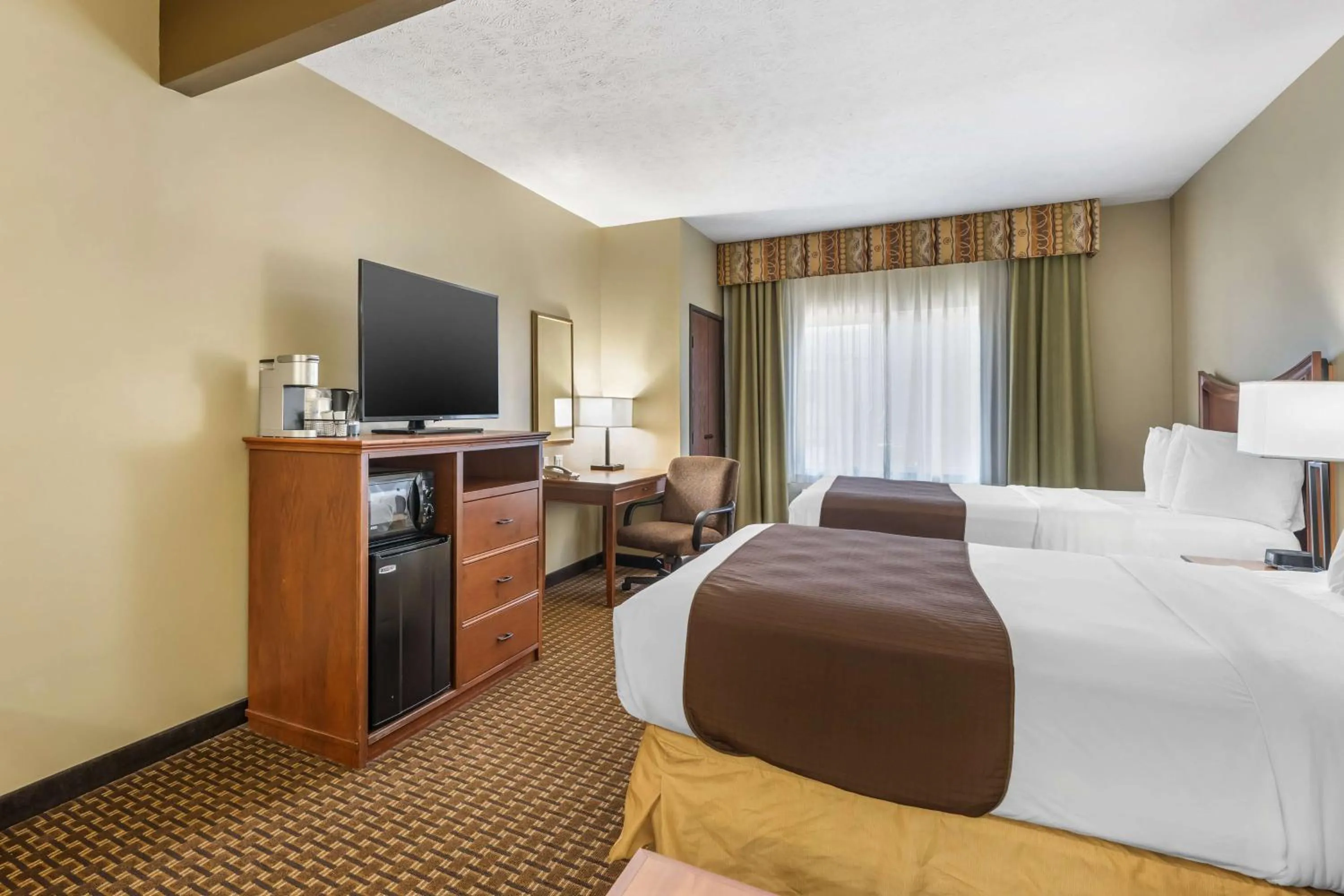 Bedroom, Bed in Best Western Plus Grand Island Inn and Suites