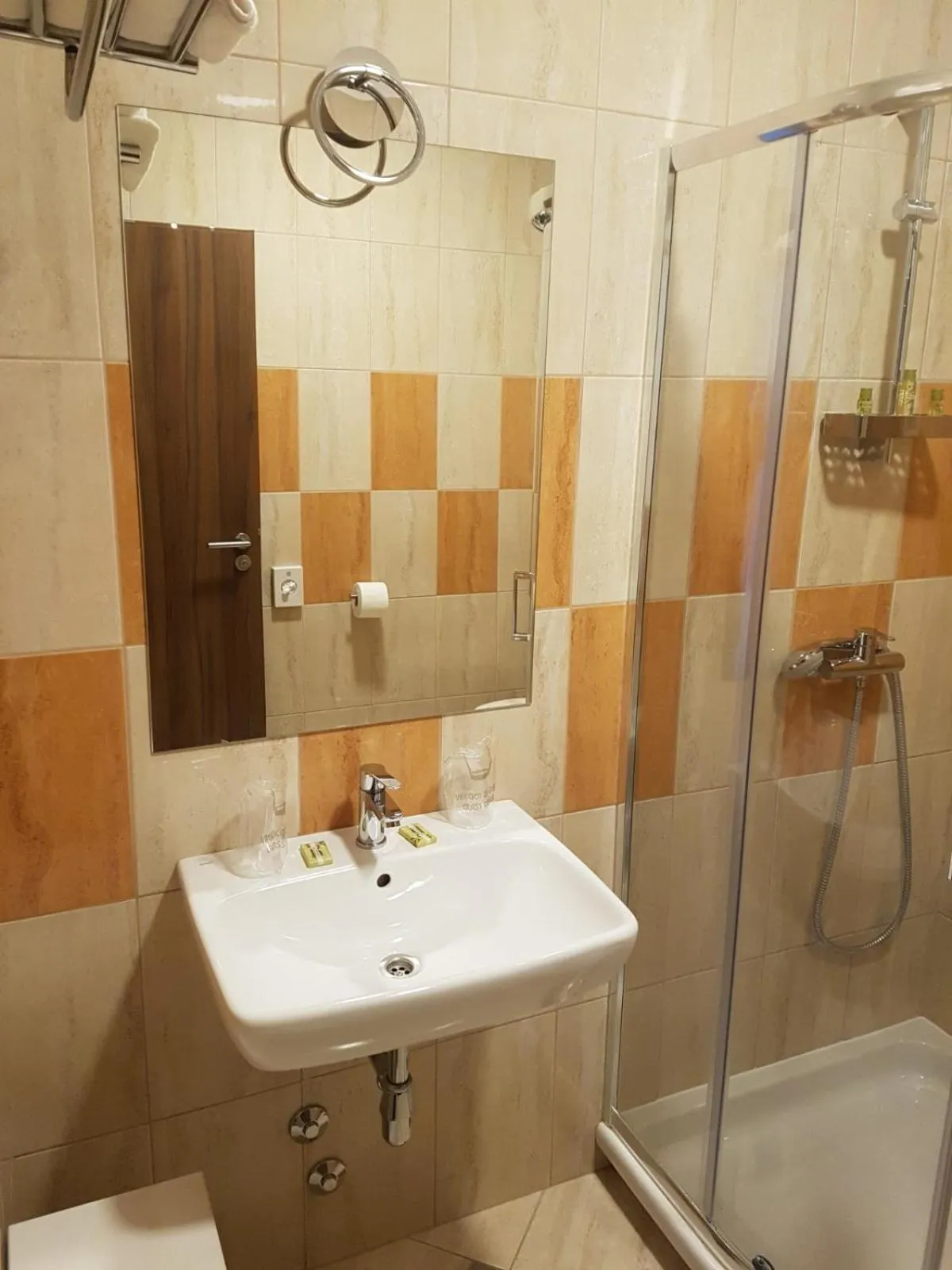 Shower in Hotel Natura Vilanija