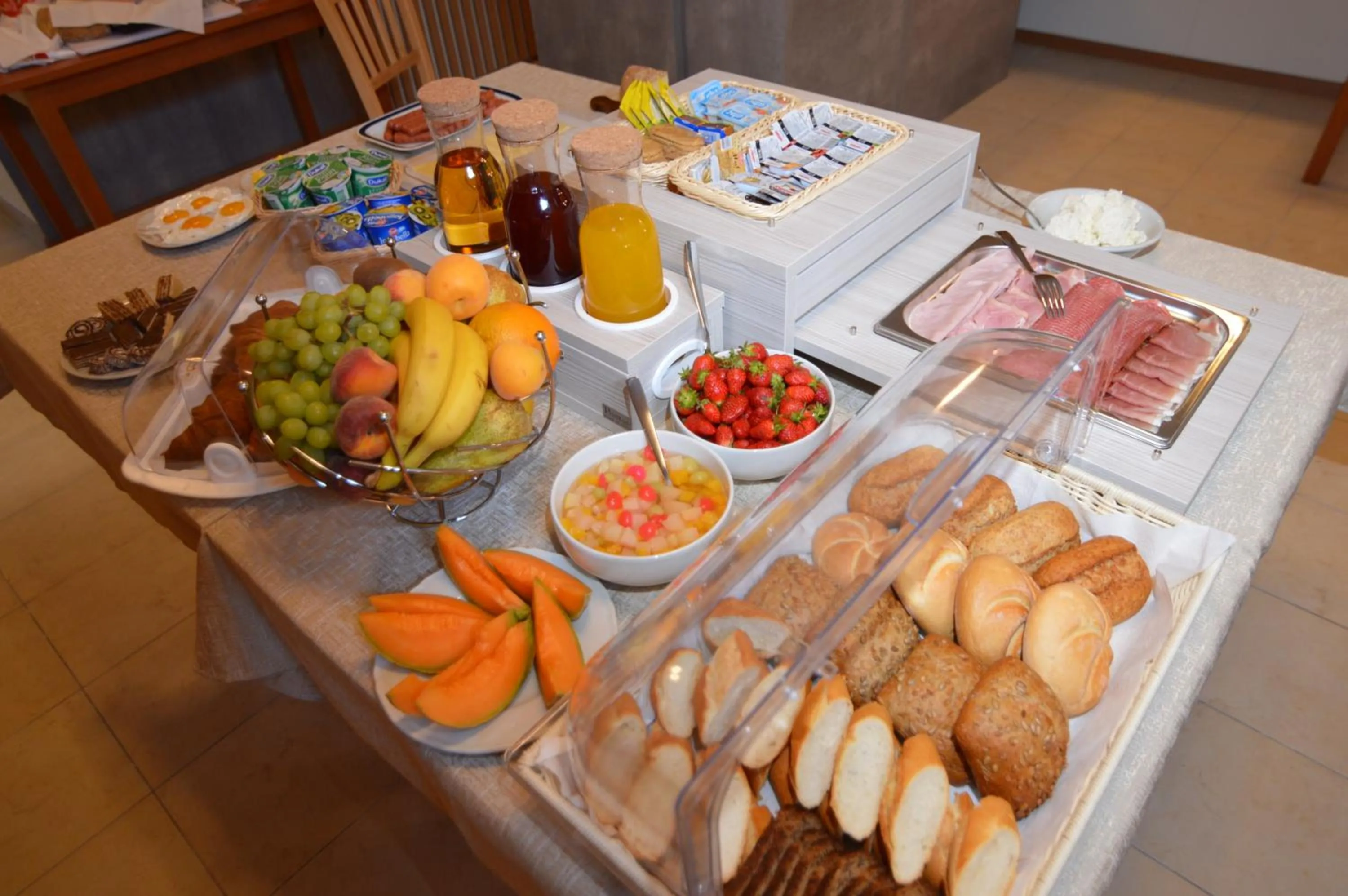 Food and drinks in Hotel Natura Vilanija