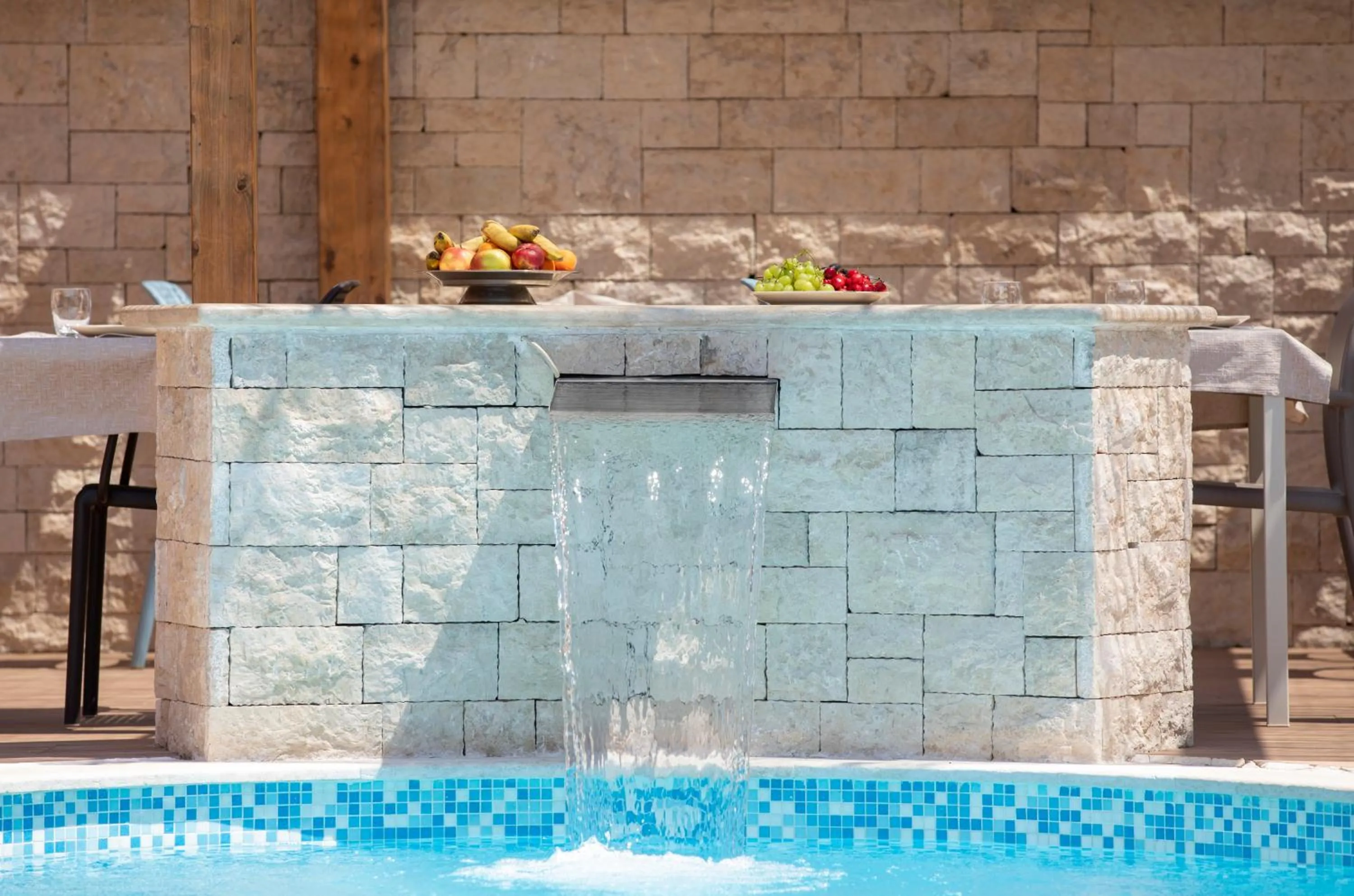 Swimming pool in Hotel Natura Vilanija
