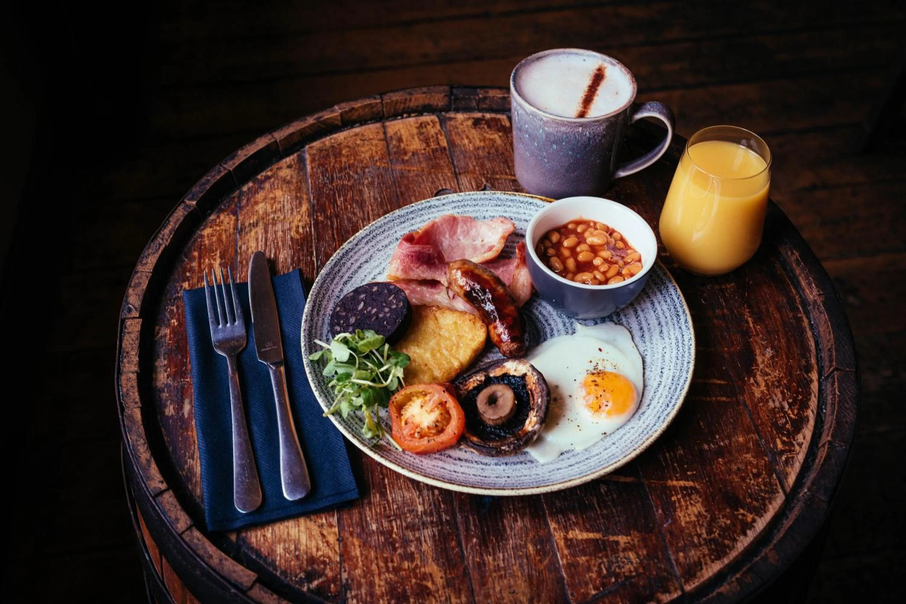 English/Irish breakfast in The Duke of Edinburgh Hotel & Bar