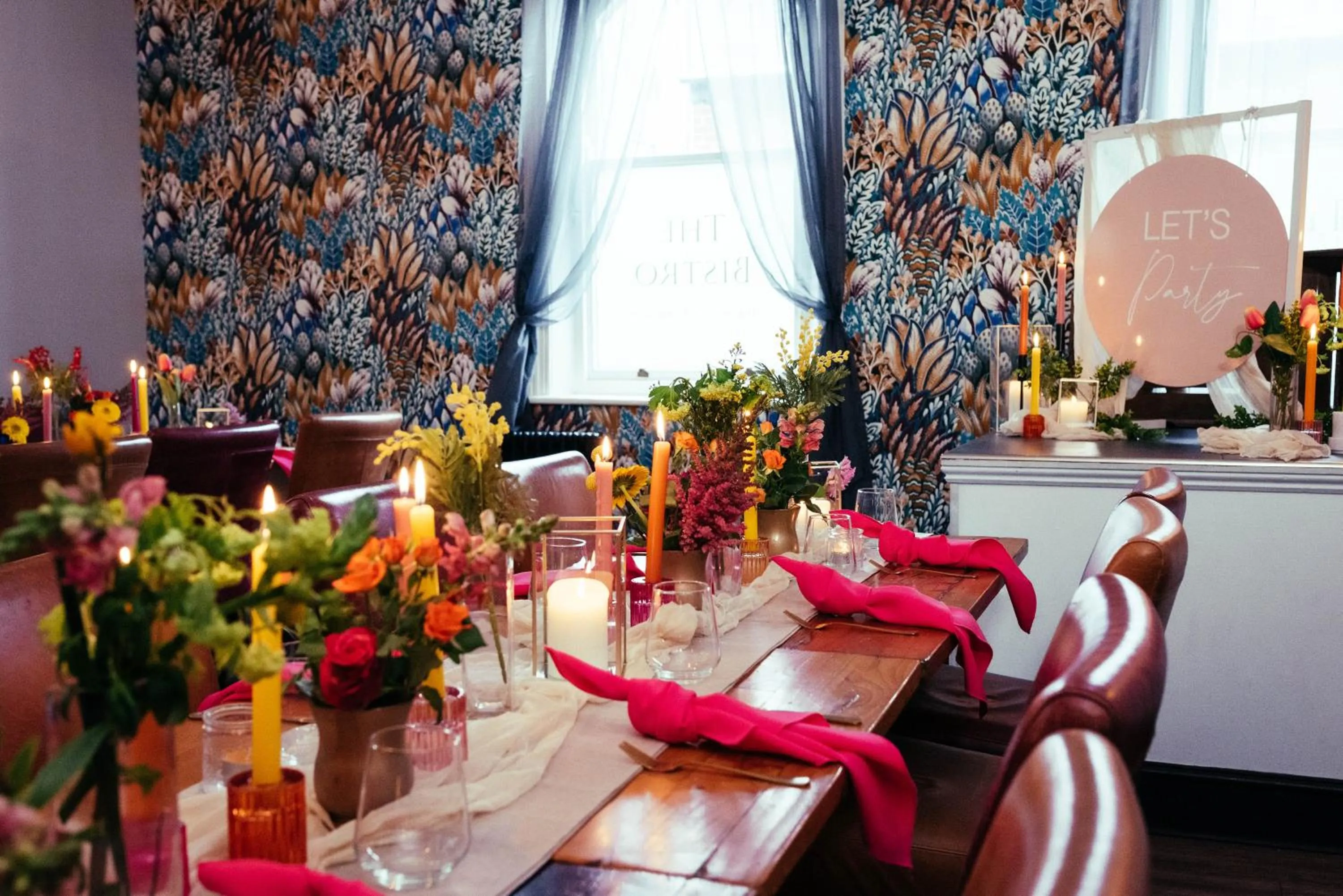 Restaurant/places to eat in The Duke of Edinburgh Hotel & Bar