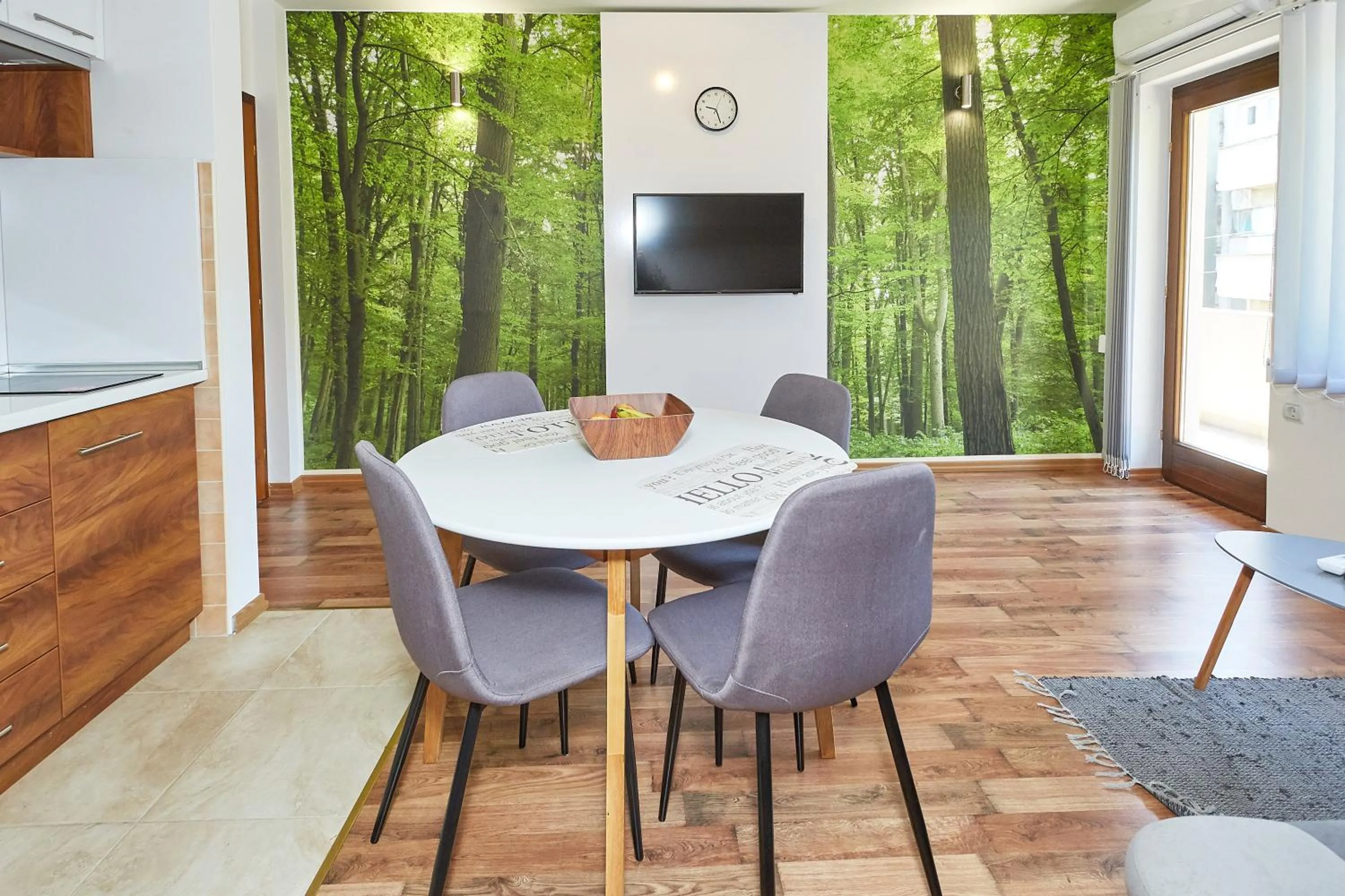 Dining area in ŽUPAN apartmani