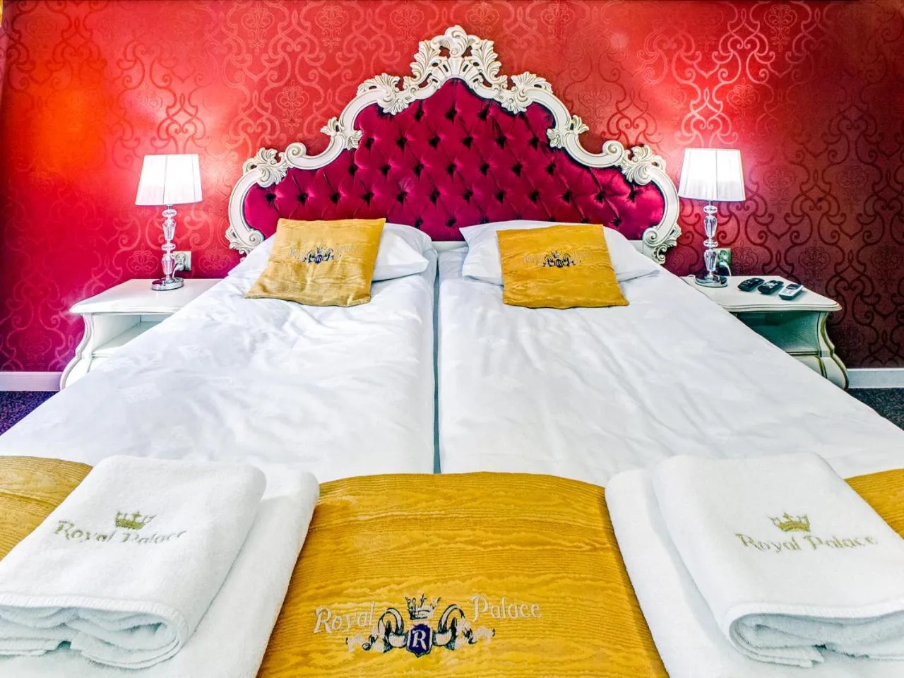 Bed in ROYAL PALACE Centrum Bankietowe