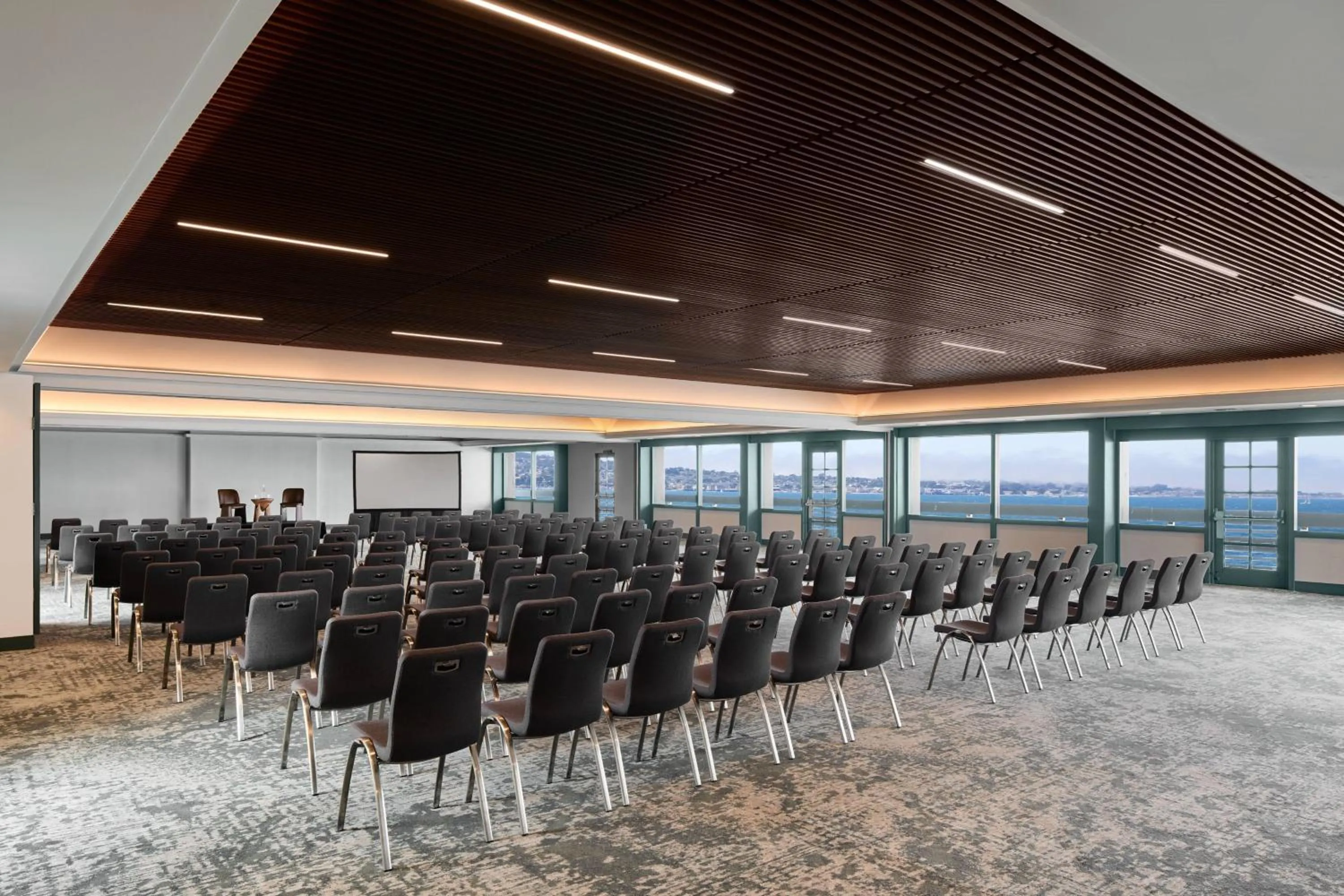 Entertainment in Monterey Beach Hotel, a Tribute Portfolio Hotel