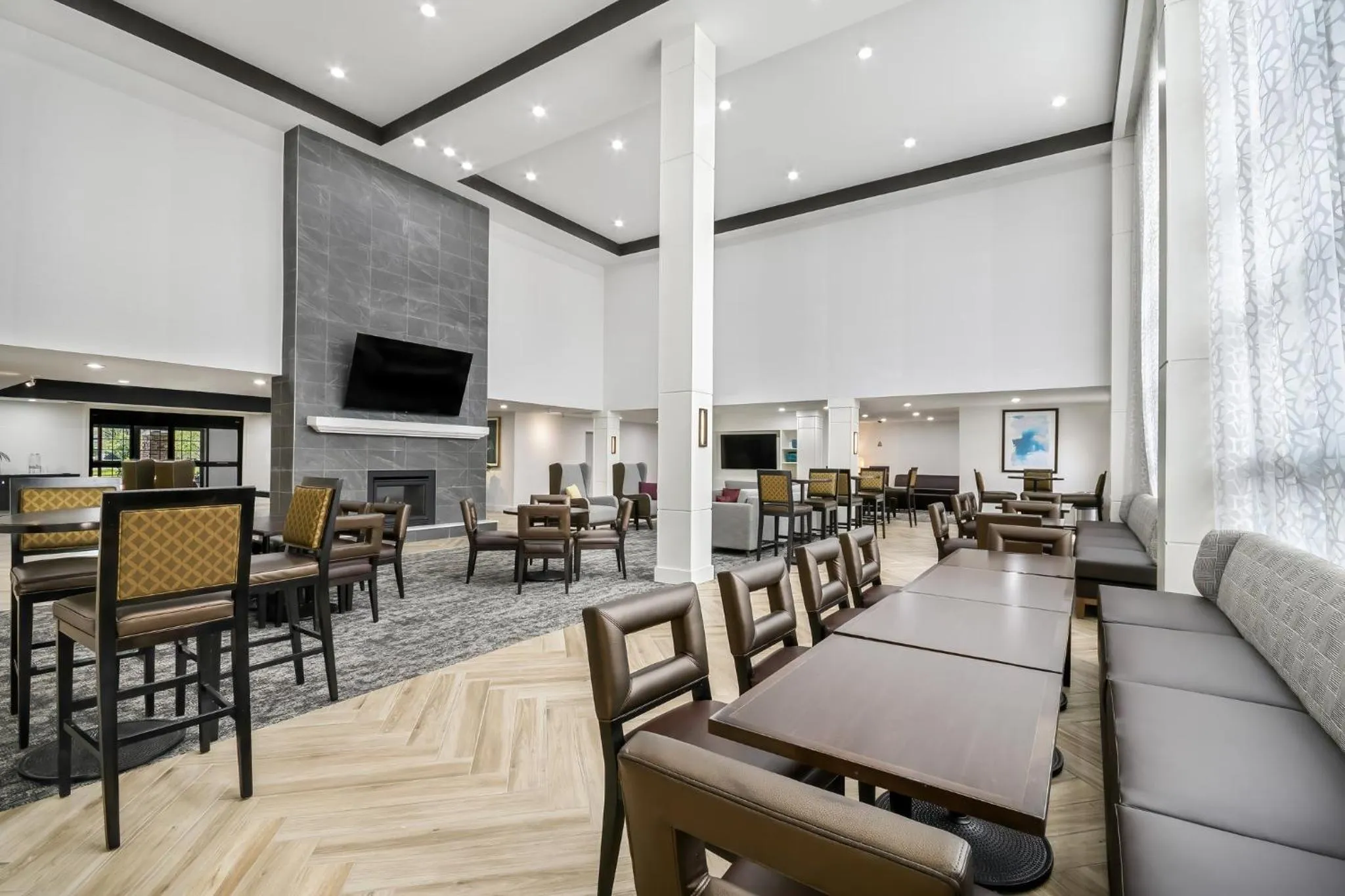 Breakfast in Staybridge Suites Toledo/Maumee by IHG