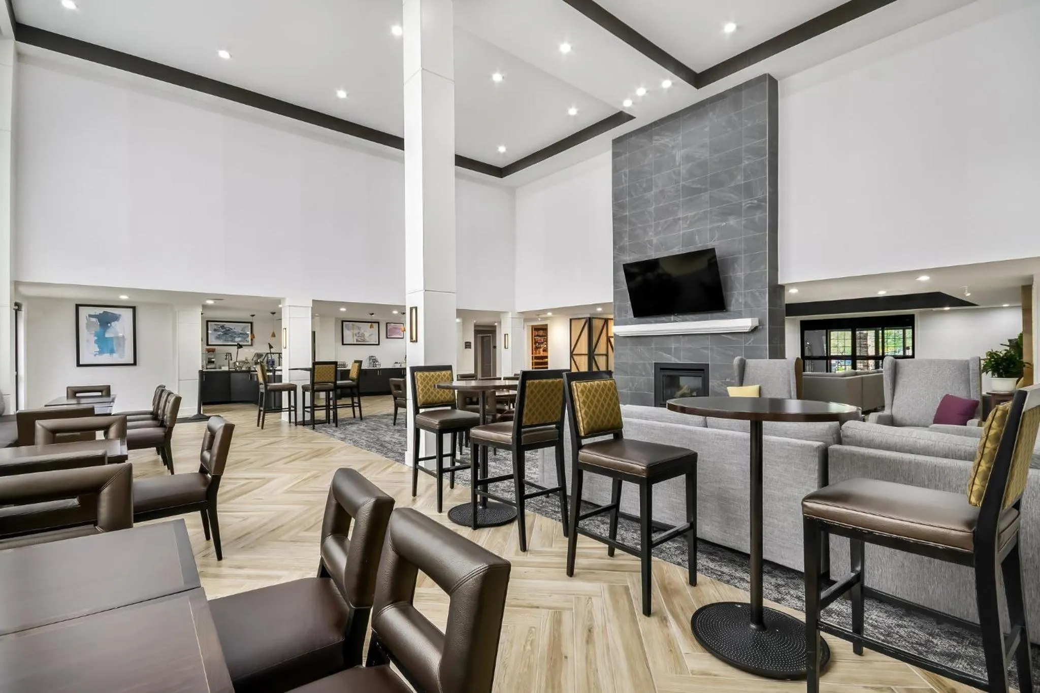 Restaurant/places to eat in Staybridge Suites Toledo/Maumee by IHG