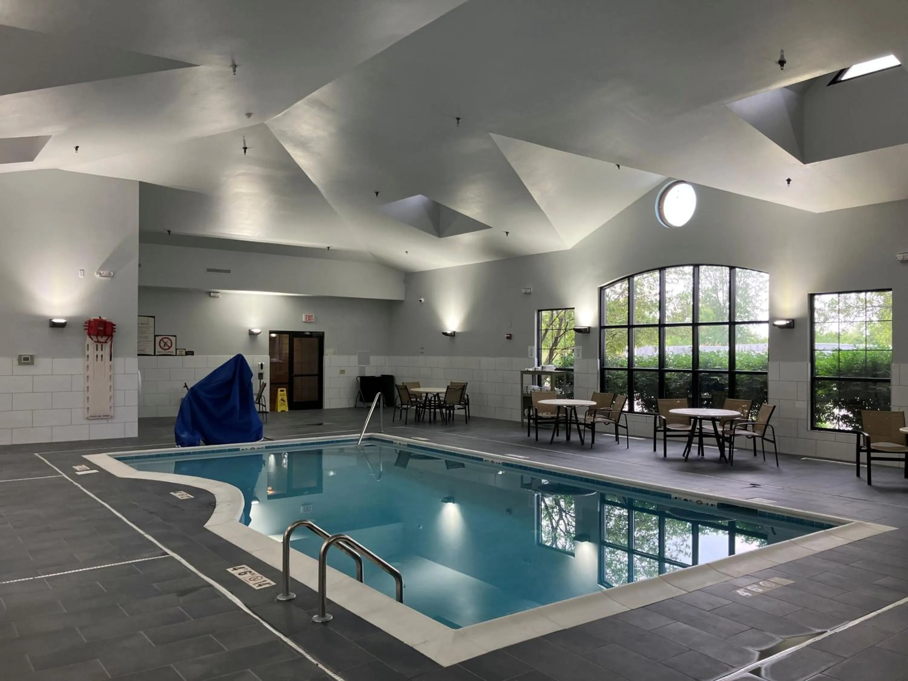 Swimming pool in Staybridge Suites Toledo/Maumee by IHG