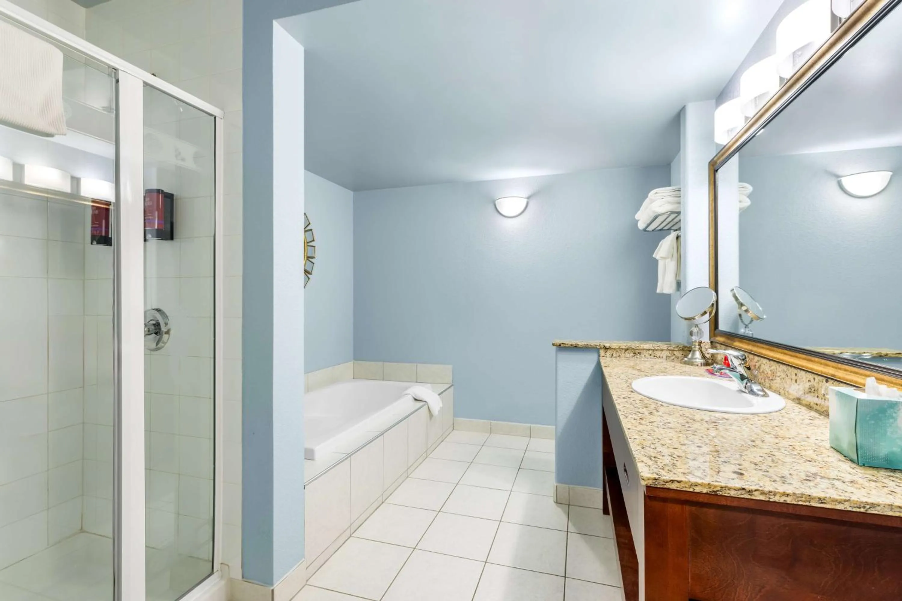 Bathroom, Bed in SureStay Plus Hotel by Best Western Drumheller