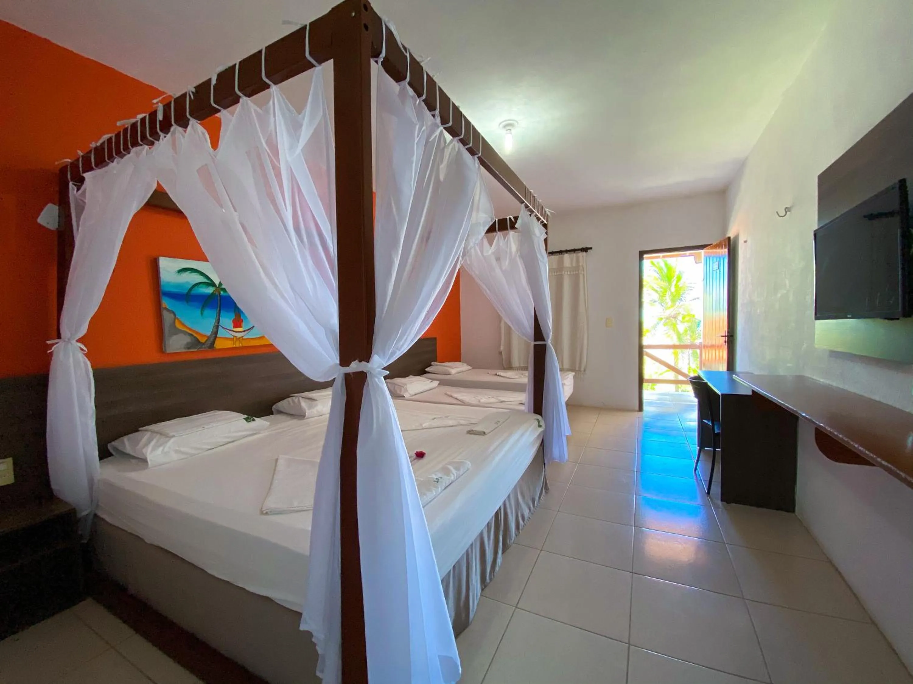 Photo of the whole room, Bed in Jangadeiro Praia Hotel Resort - Parque Aquático e Pé na Areia