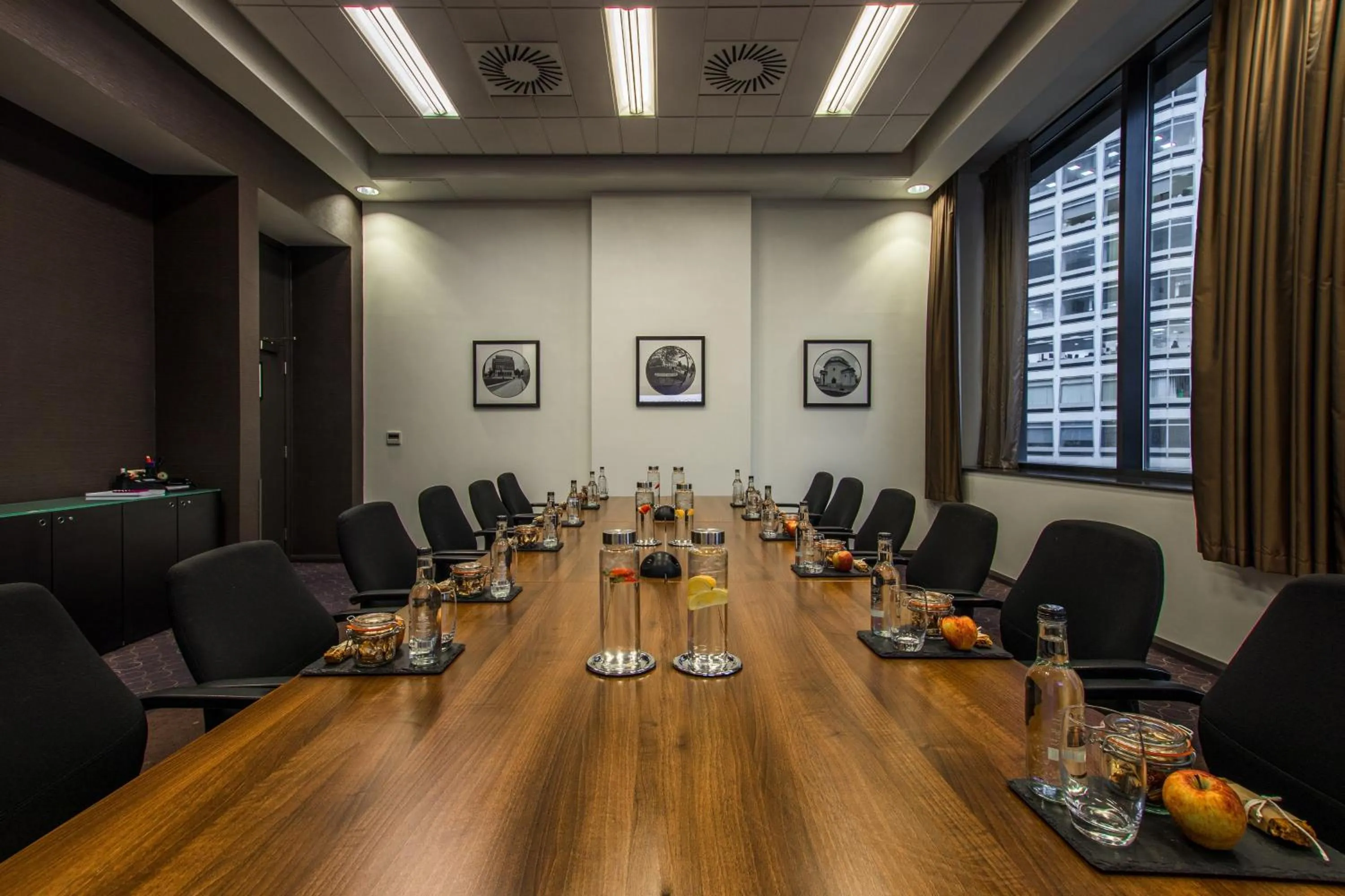 Meeting/conference room in Crowne Plaza Birmingham City by IHG
