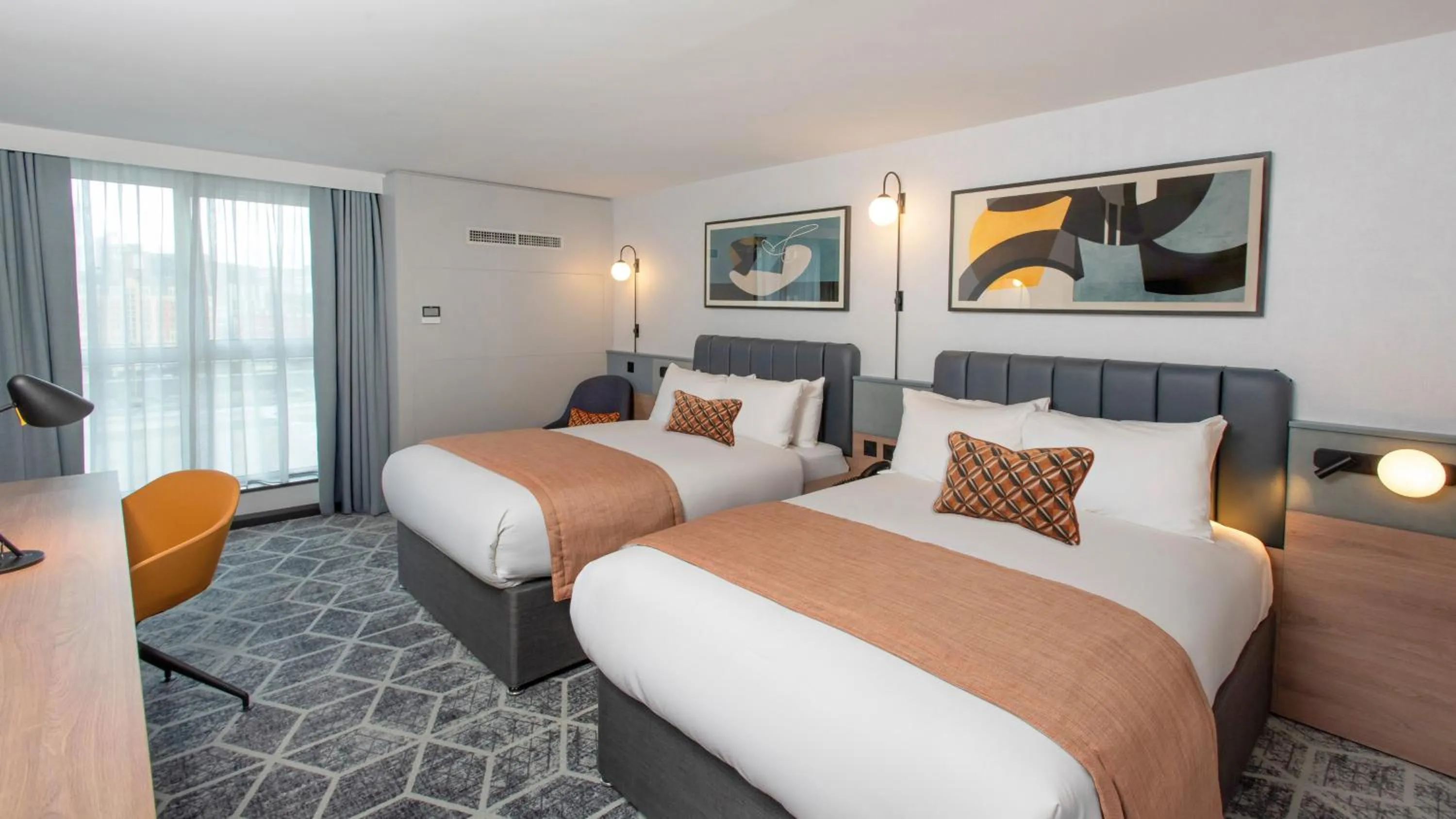 Photo of the whole room, Bed in Crowne Plaza Birmingham City by IHG