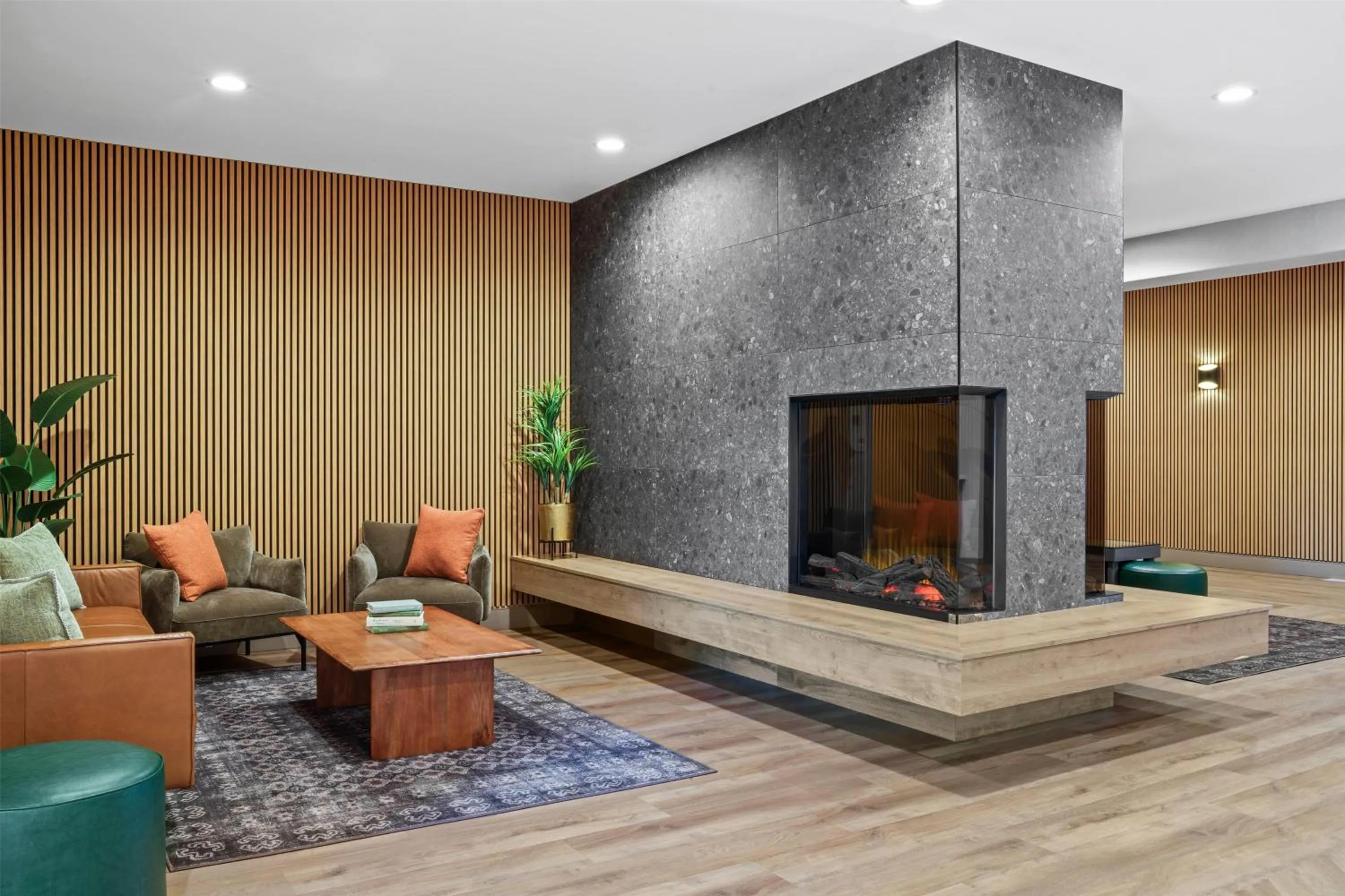Lobby or reception in Ramada by Wyndham Drumheller Hotel & Suites