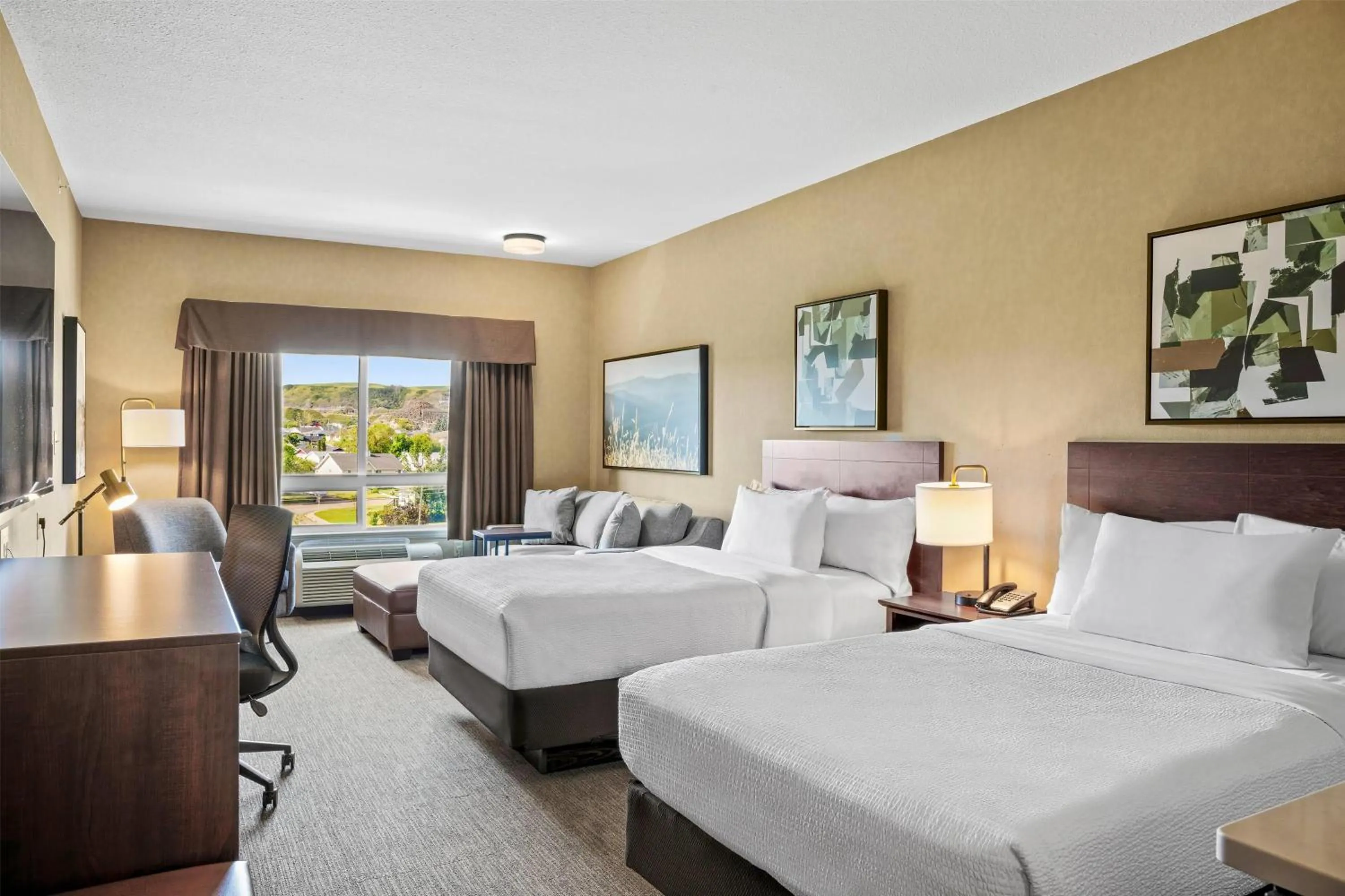 Photo of the whole room, Bed in Ramada by Wyndham Drumheller Hotel & Suites