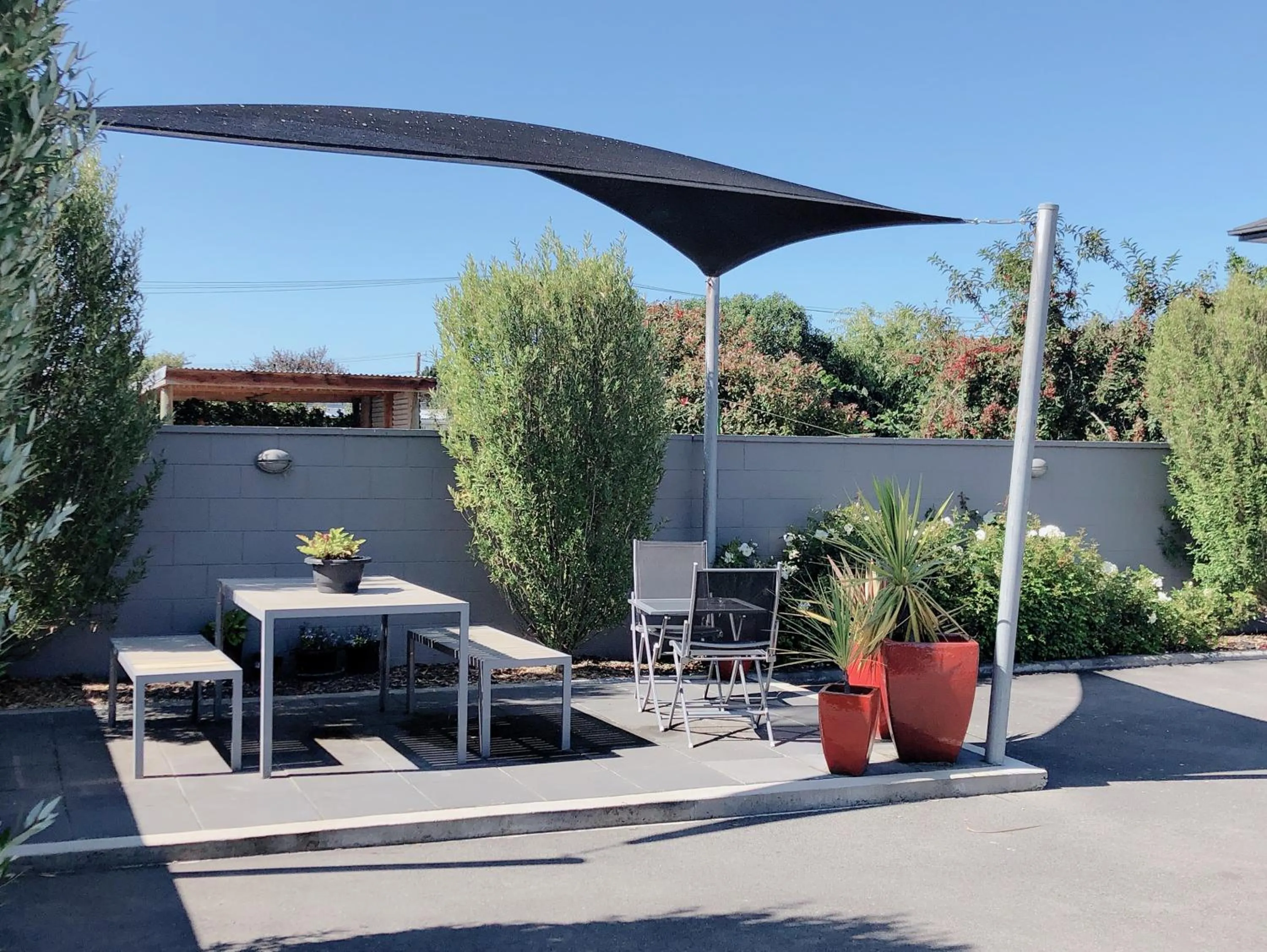 BBQ facilities in Oamaru Motor Lodge