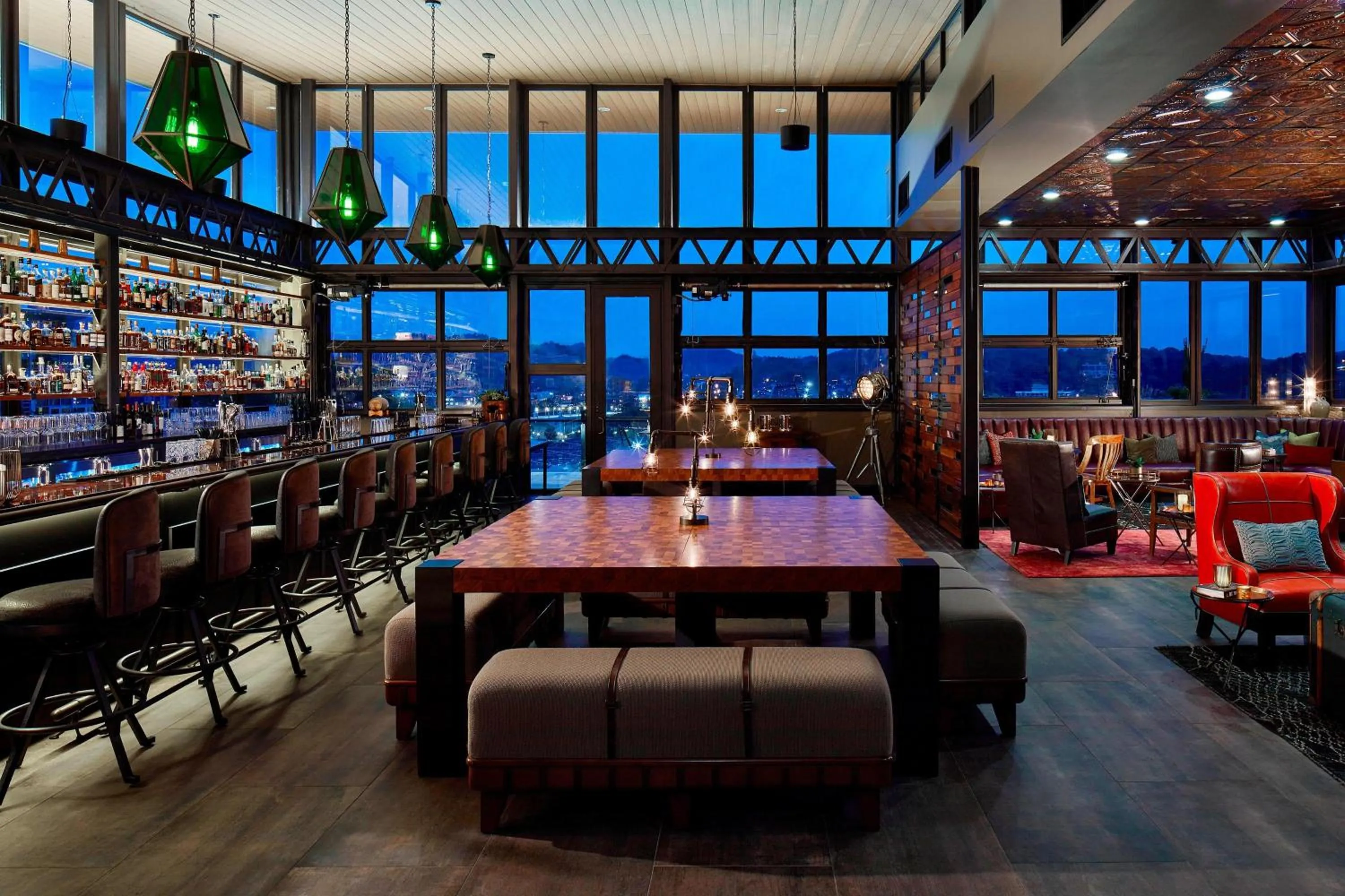 Lounge or bar in The Edwin Hotel, Autograph Collection