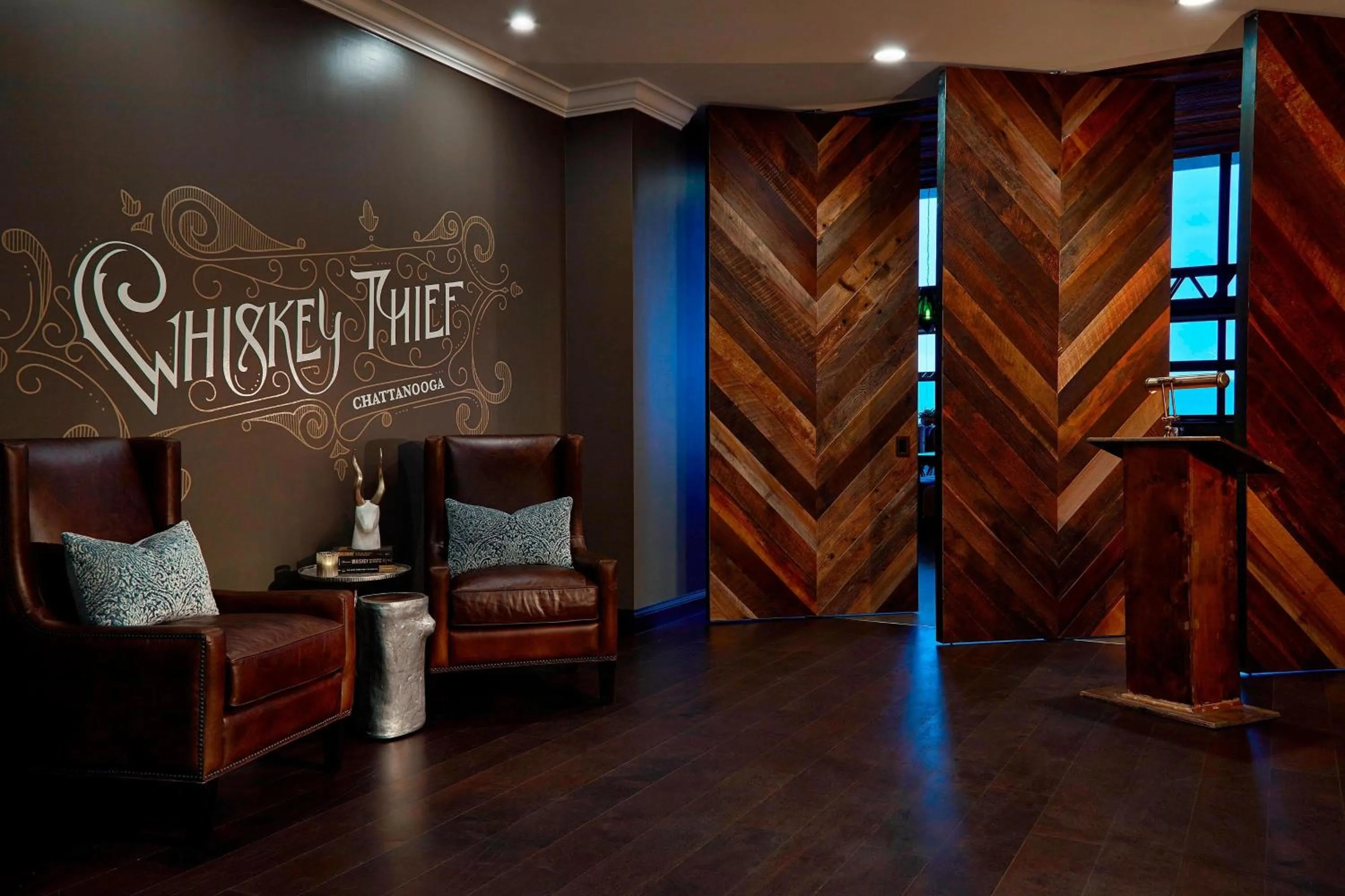 Restaurant/places to eat in The Edwin Hotel, Autograph Collection