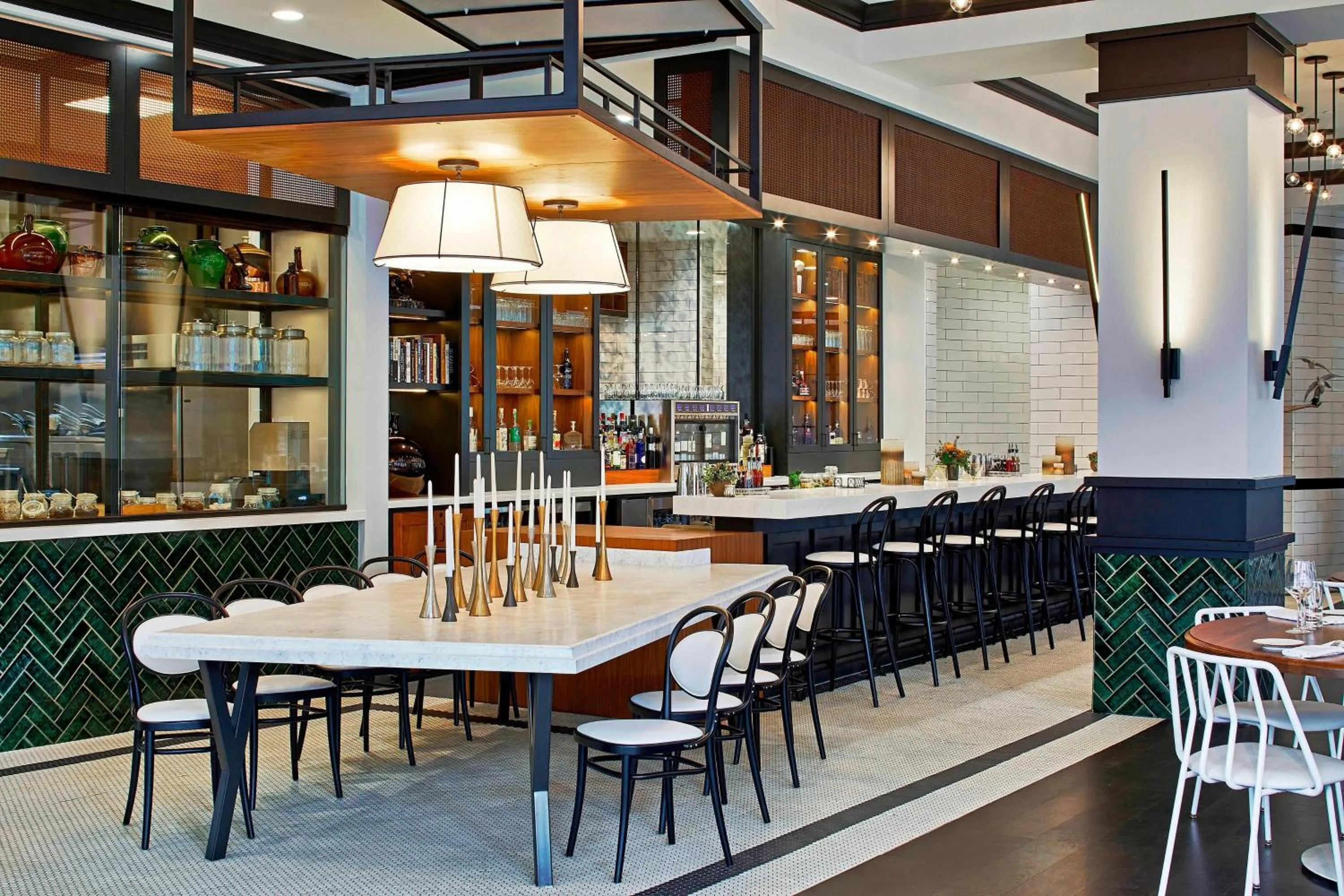 Restaurant/places to eat in The Edwin Hotel, Autograph Collection