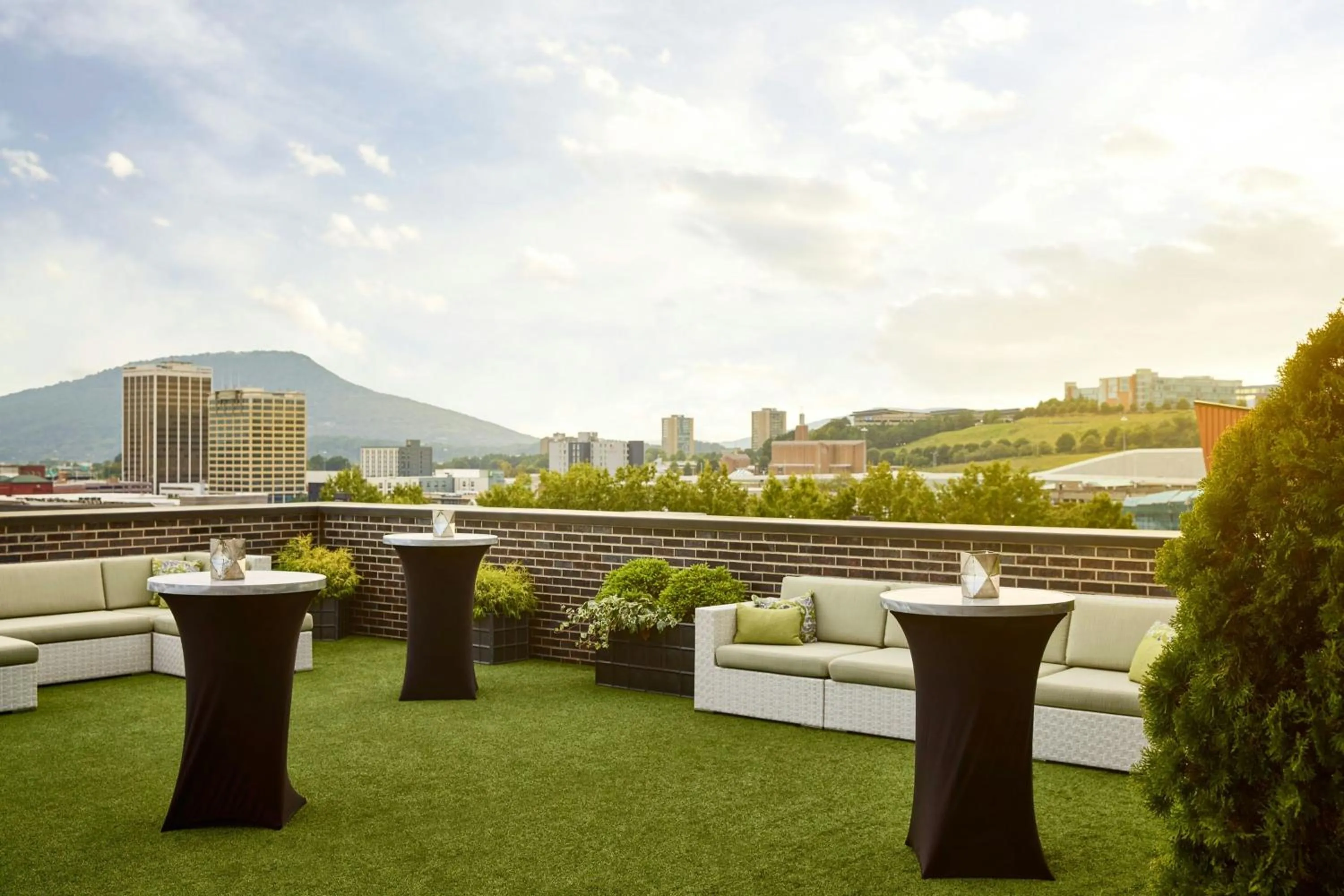 Swimming pool in The Edwin Hotel, Autograph Collection